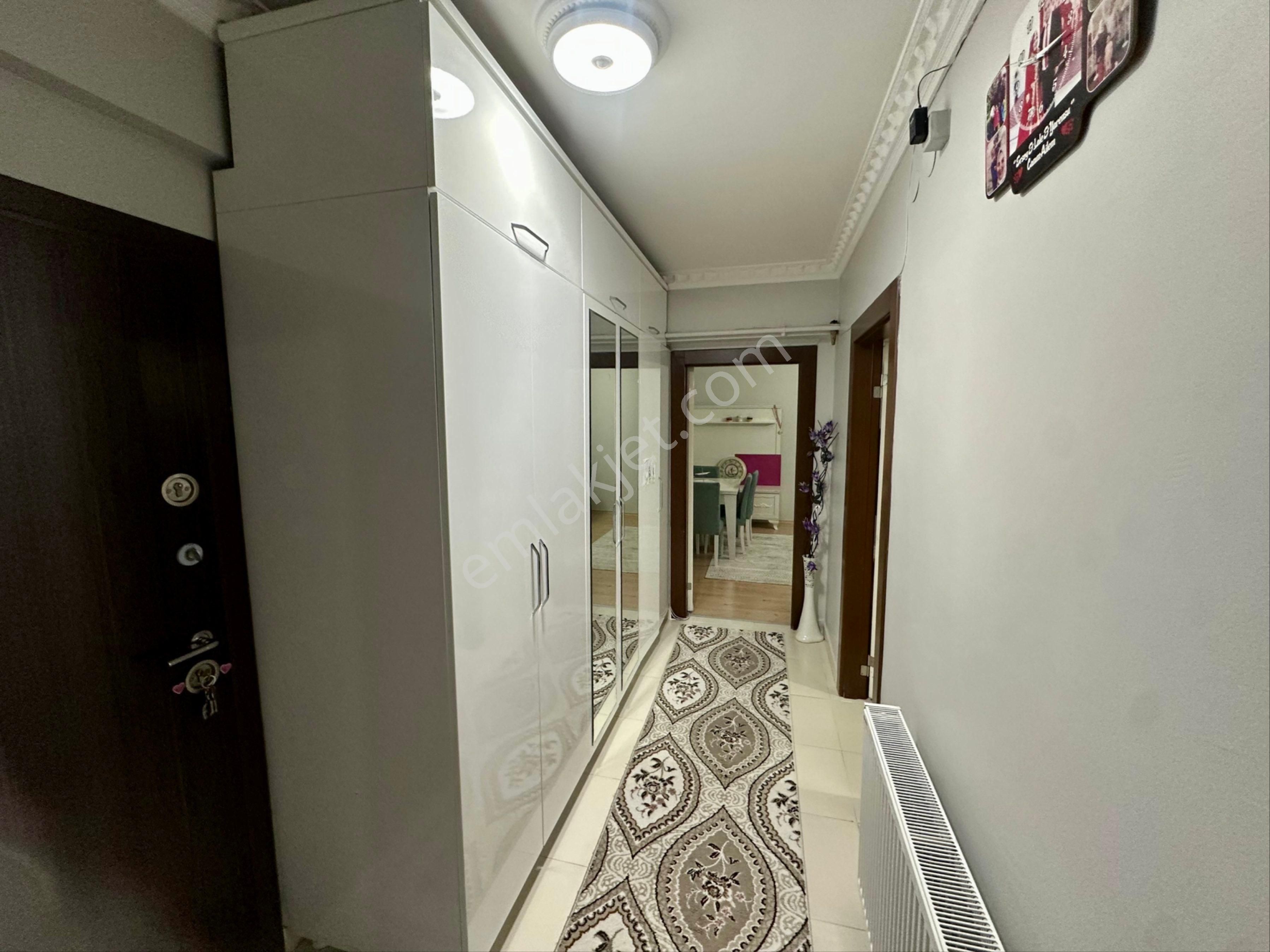 Erdinç Caddesi Üstü Ara Katta Asansörlü Geniş Metkareli 3+1 - Görsel 32