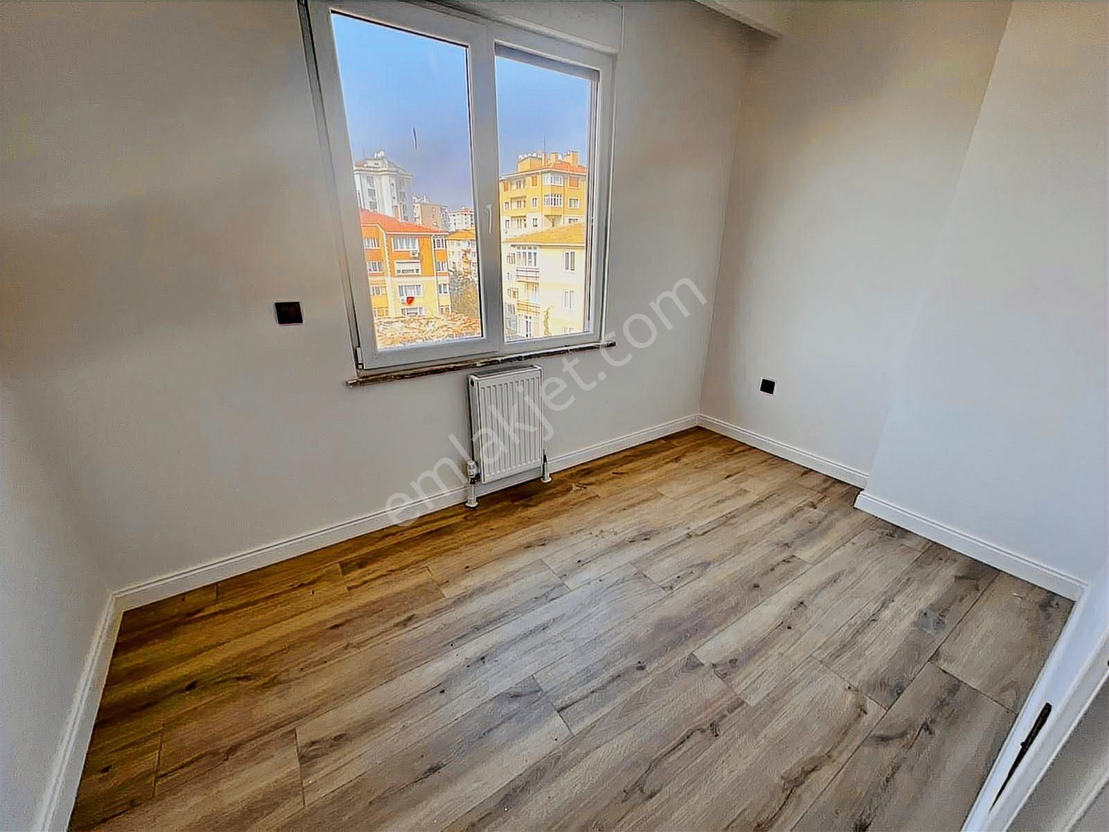 Utkudan Kozyatağında Bayar Cad.yakın Sıfır Balkonlu Satılık 2+1 - Görsel 23