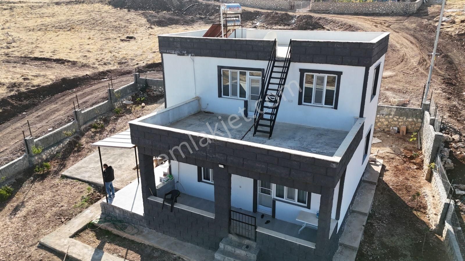 Hakev'den Oyalıda Satılık Lüx Villa - Görsel 2