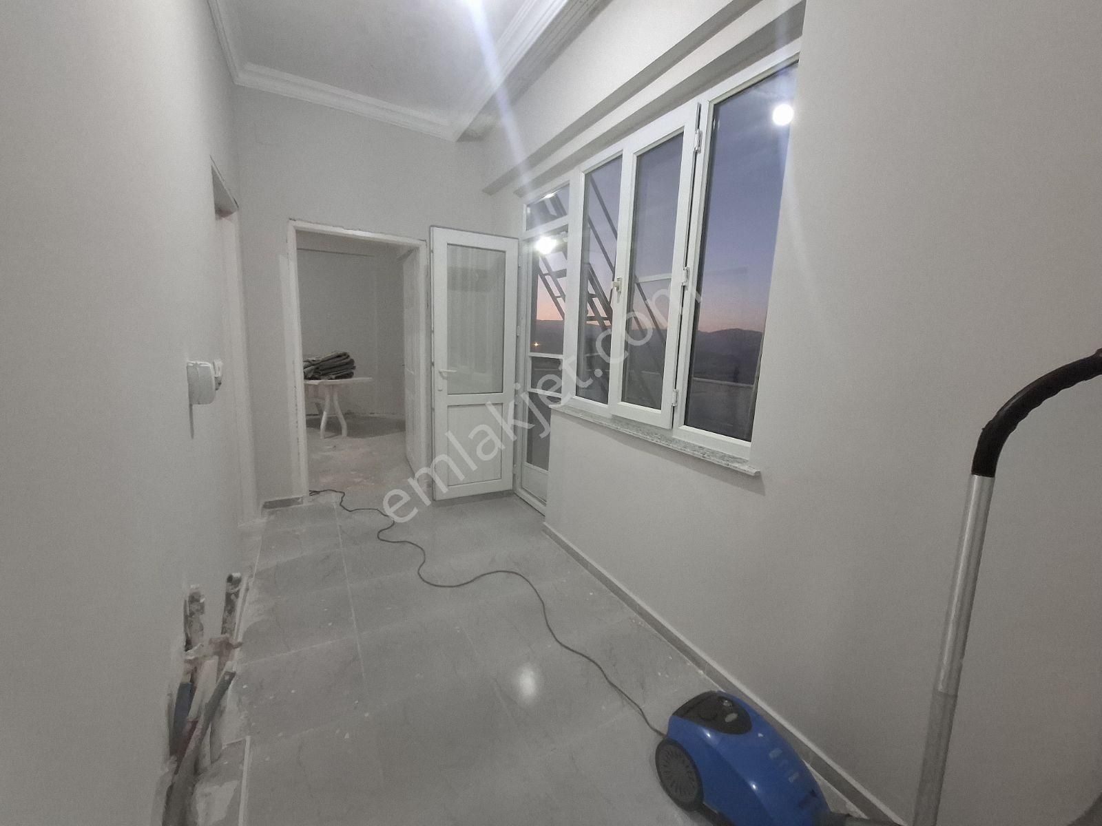 Hakev'den Oyalıda Satılık Lüx Villa - Görsel 17