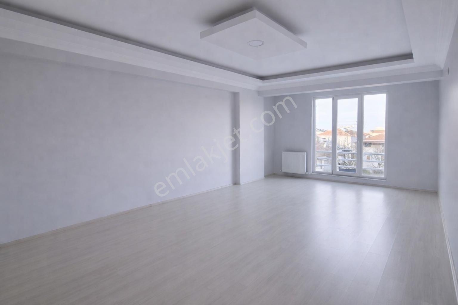 Şan Group'tan Kaçırılmayacak Ara Kat Geniş Kullanımlı 3+1 Daire! - Görsel 2
