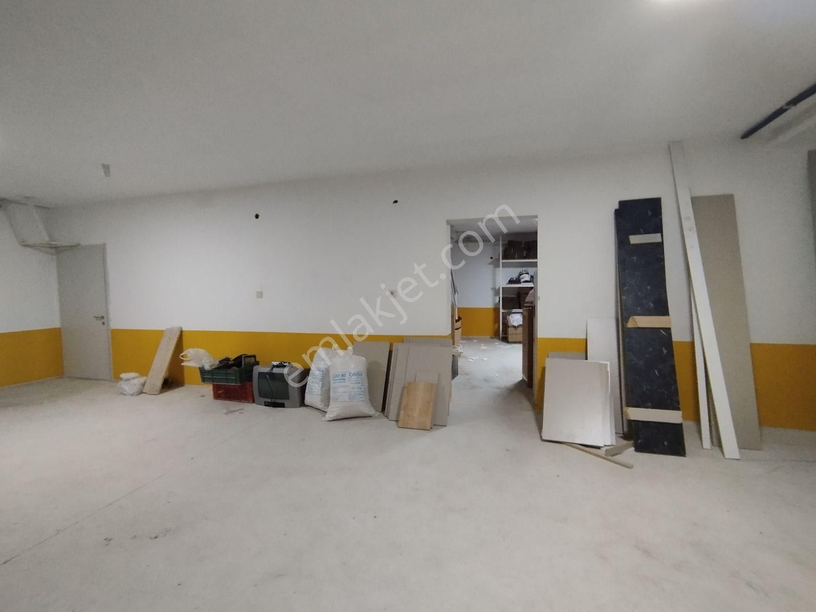 Şafak Mahallesi Depolu Dükkan Kiralık Karadeniz Emlak'tan - Görsel 12