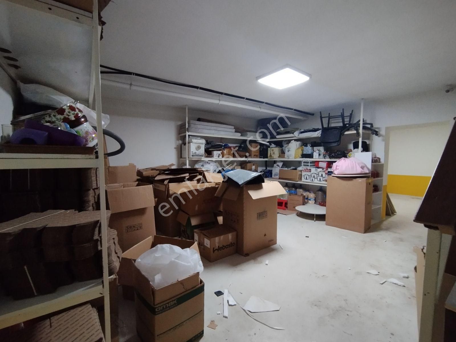 Şafak Mahallesi Depolu Dükkan Kiralık Karadeniz Emlak'tan - Görsel 4