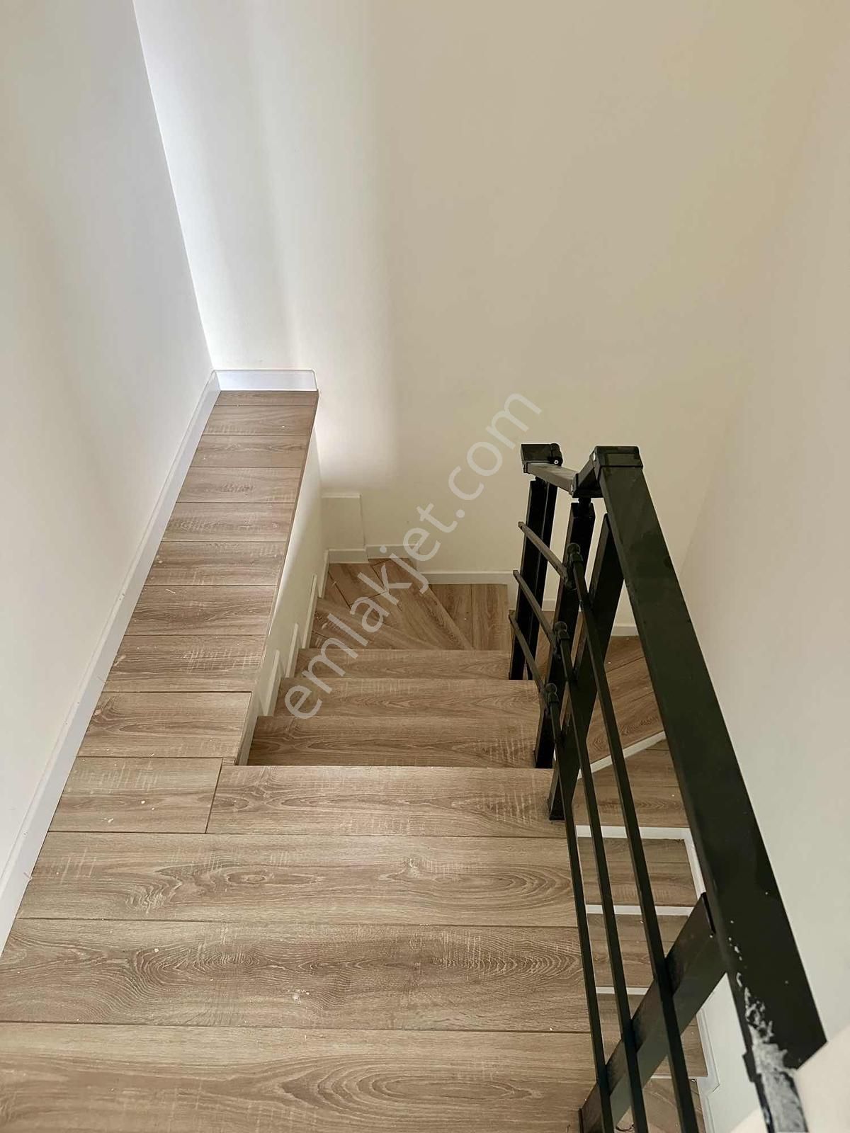 Alanya Çıplaklı Merkezde 5+1 Satılık - Görsel 3