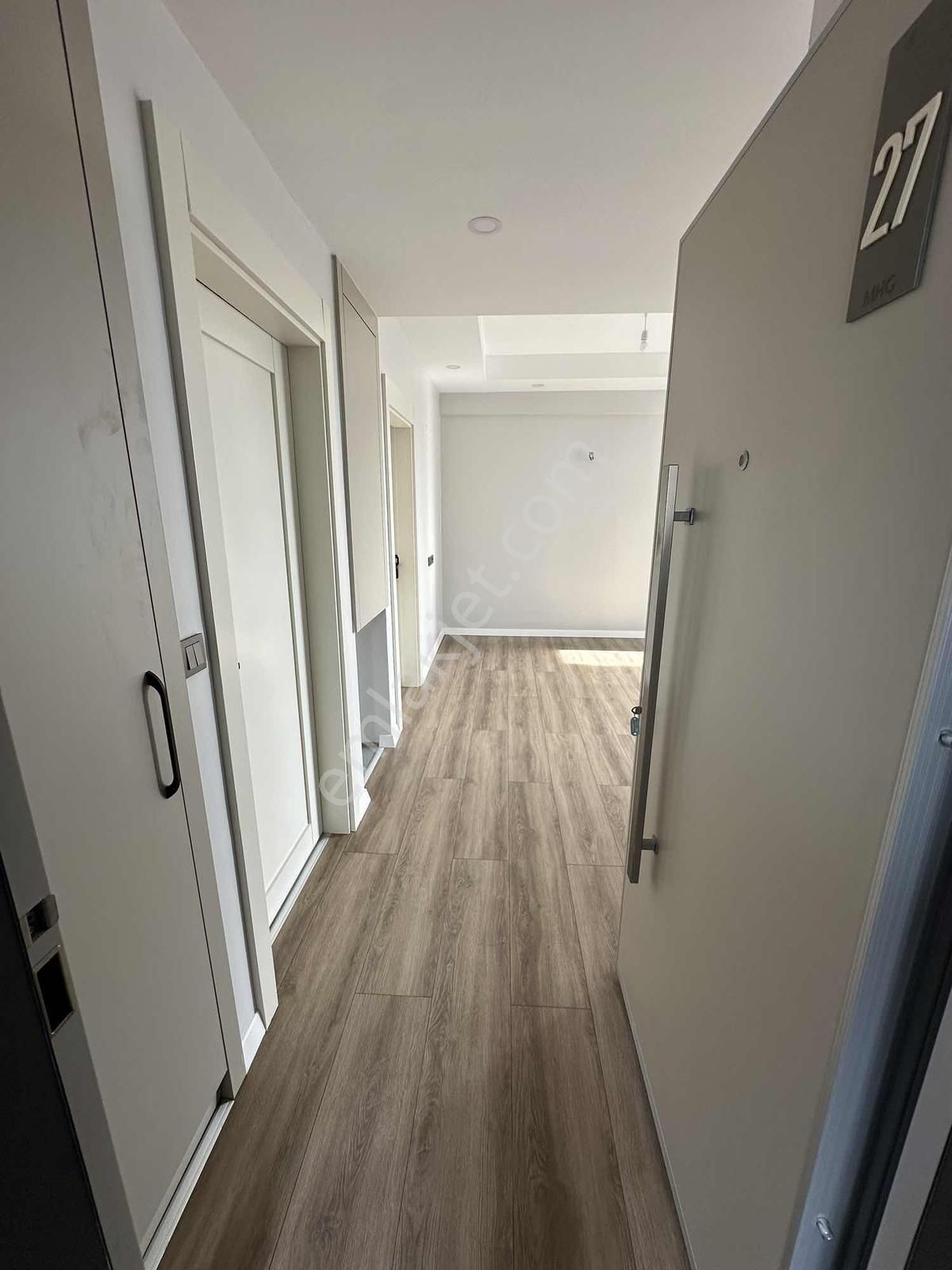 Ertuğrul'dan Deniz Manzaralı Havuzlu 1+1 Satılık Daire - Görsel 7