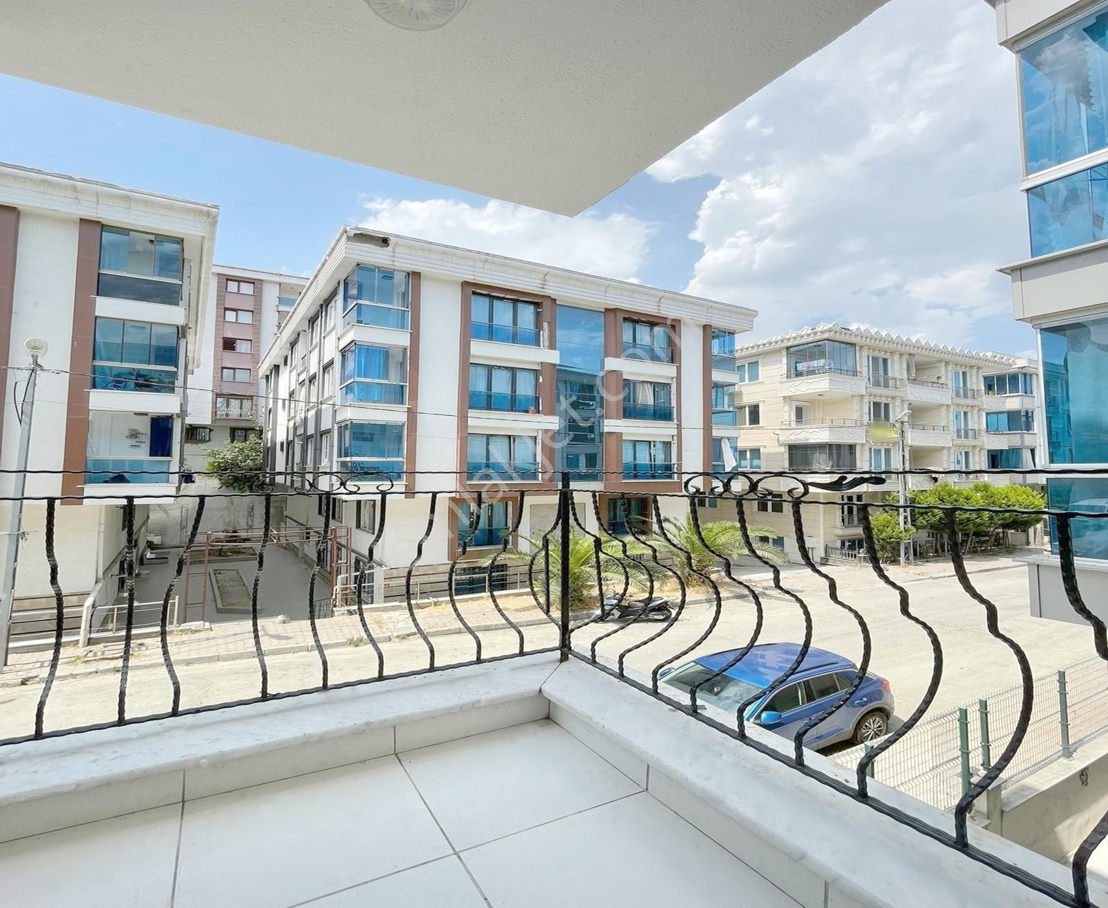 Metrobüse Yakın Yeni Binada 2+1 Balkonlu Kiralık Daire - Görsel 11