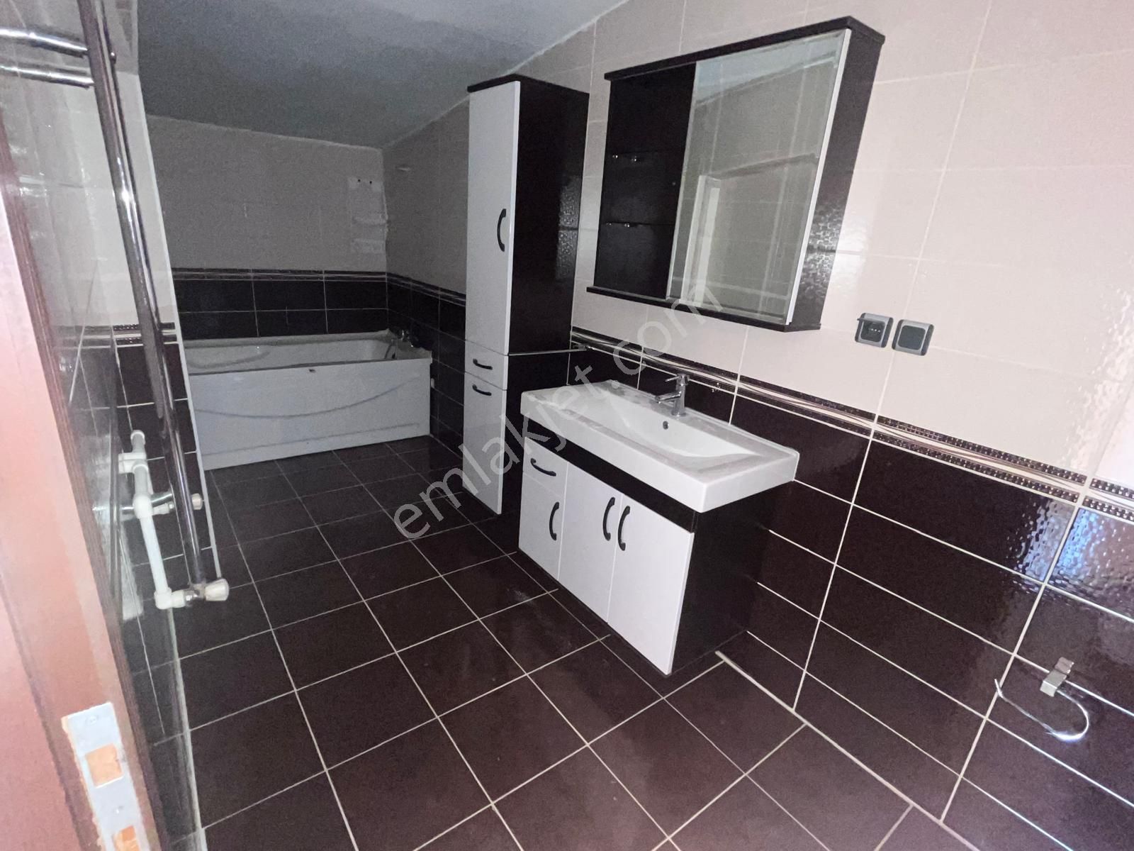 Esertepe De Çift Girişli Asansörlü Satılık Dubleks - Görsel 28