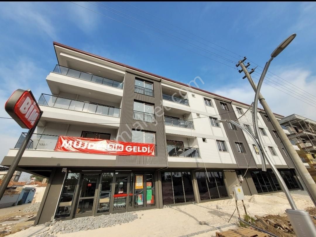 Realiva'dan Bergama'da 2+1 Kapalı Mutfak Kiralık Daire