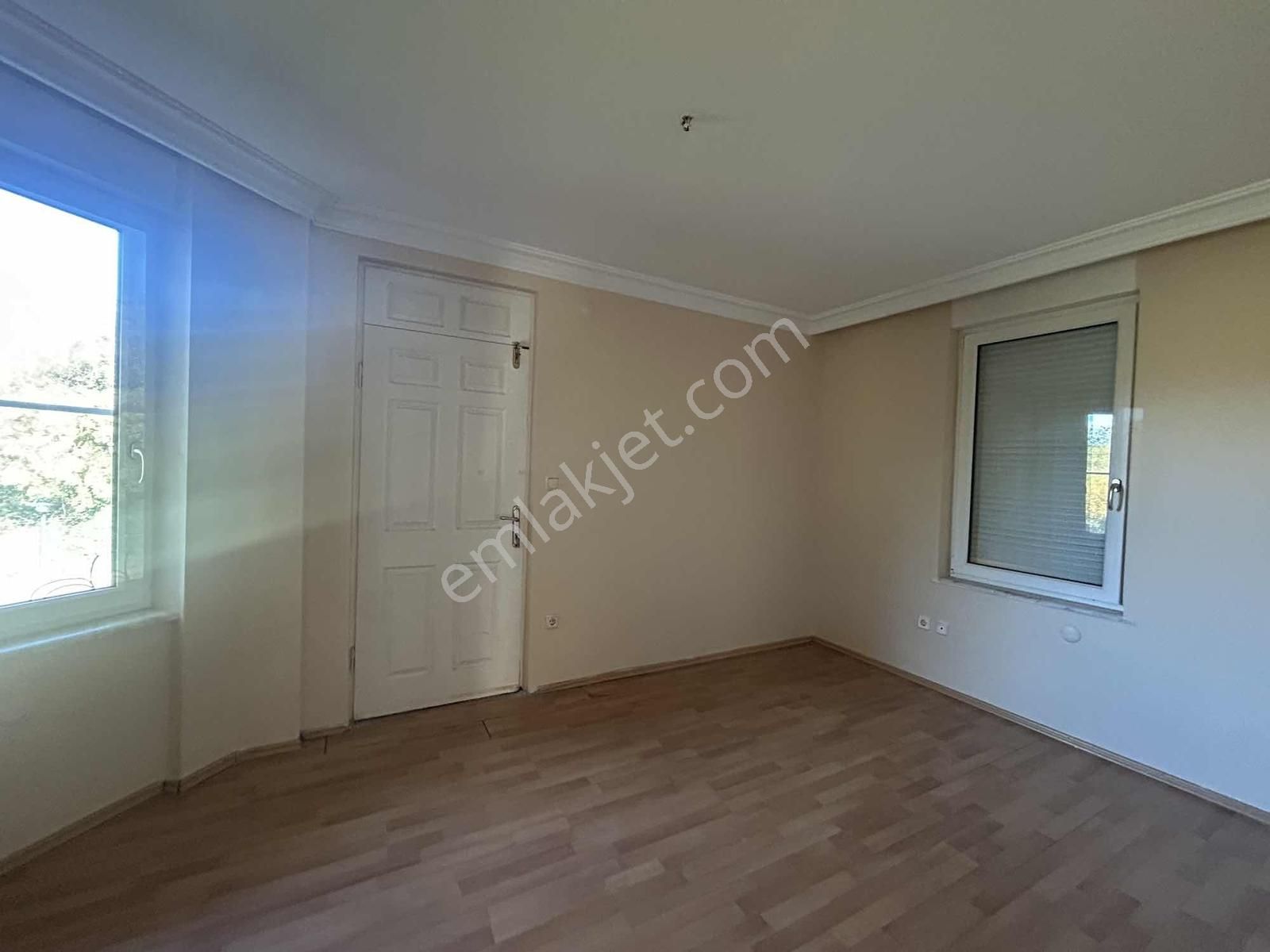 Bademli Yamaçlar Sitesi'nde Kiralık Villa - Görsel 6