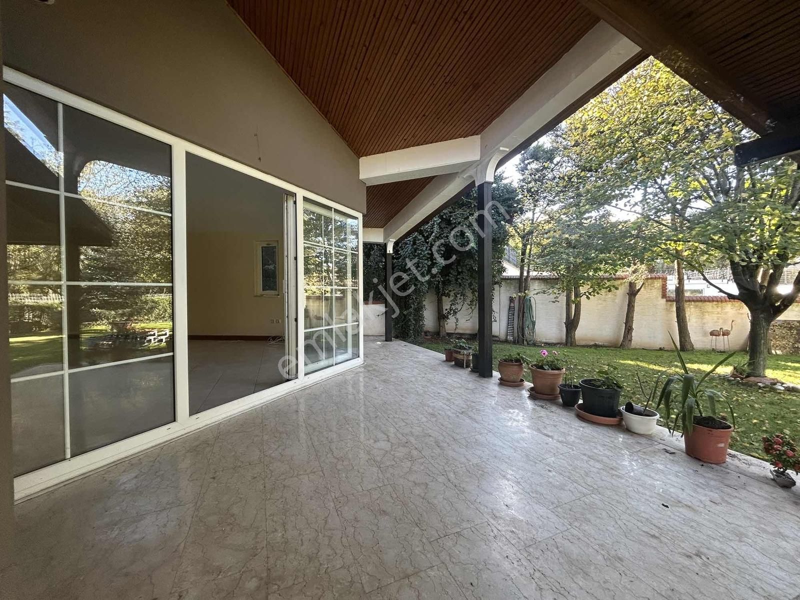 Bademli Yamaçlar Sitesi'nde Kiralık Villa - Görsel 10