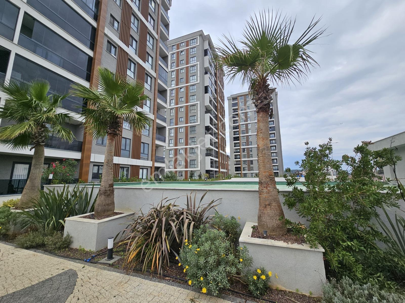 Blue Garden Samandıra Sitesinde Kapalı Otoparklı Ebv Banyolu 3+1 - Görsel 3