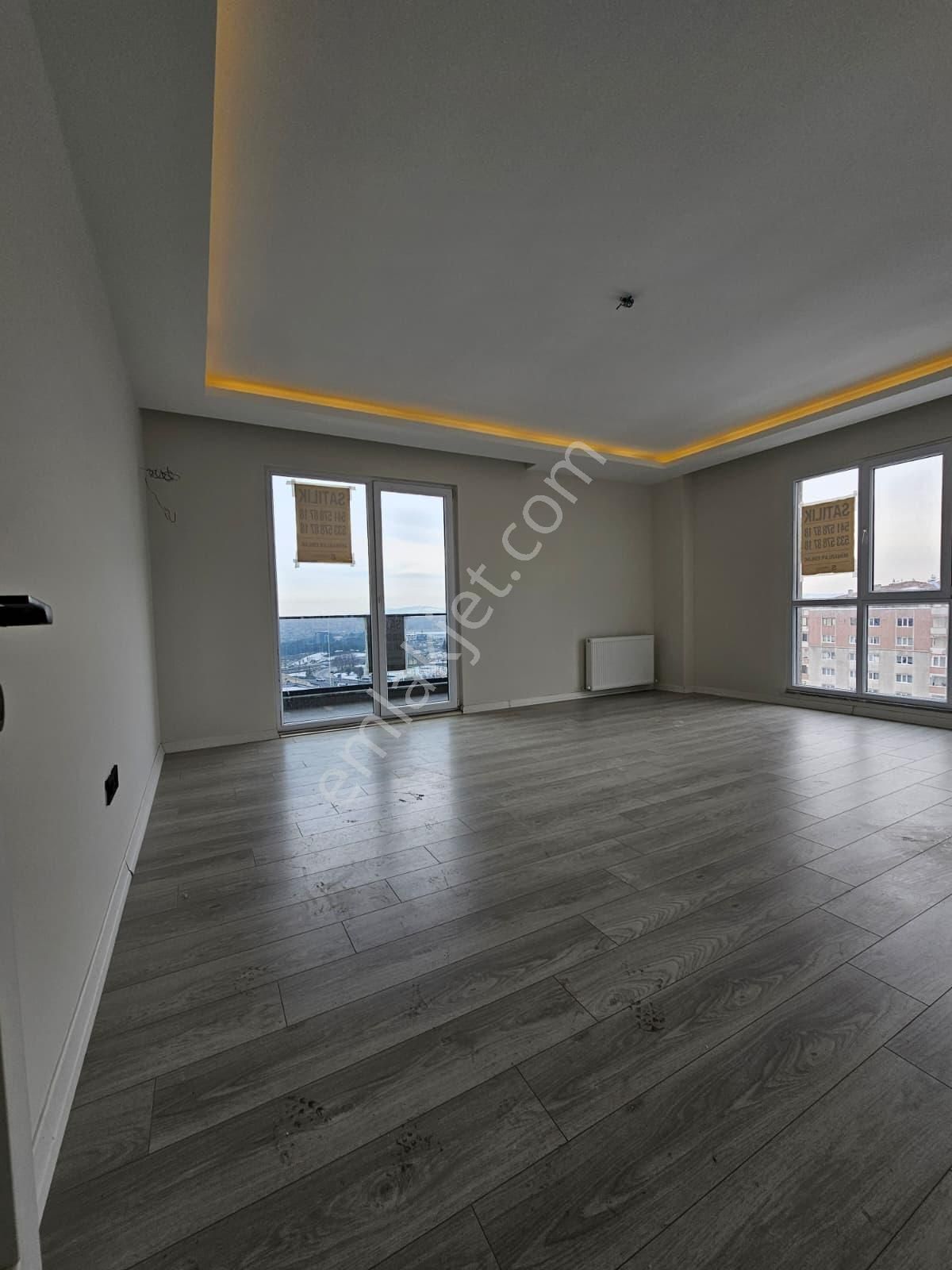 Blue Garden Samandıra Sitesinde Kapalı Otoparklı Ebv Banyolu 3+1 - Görsel 31