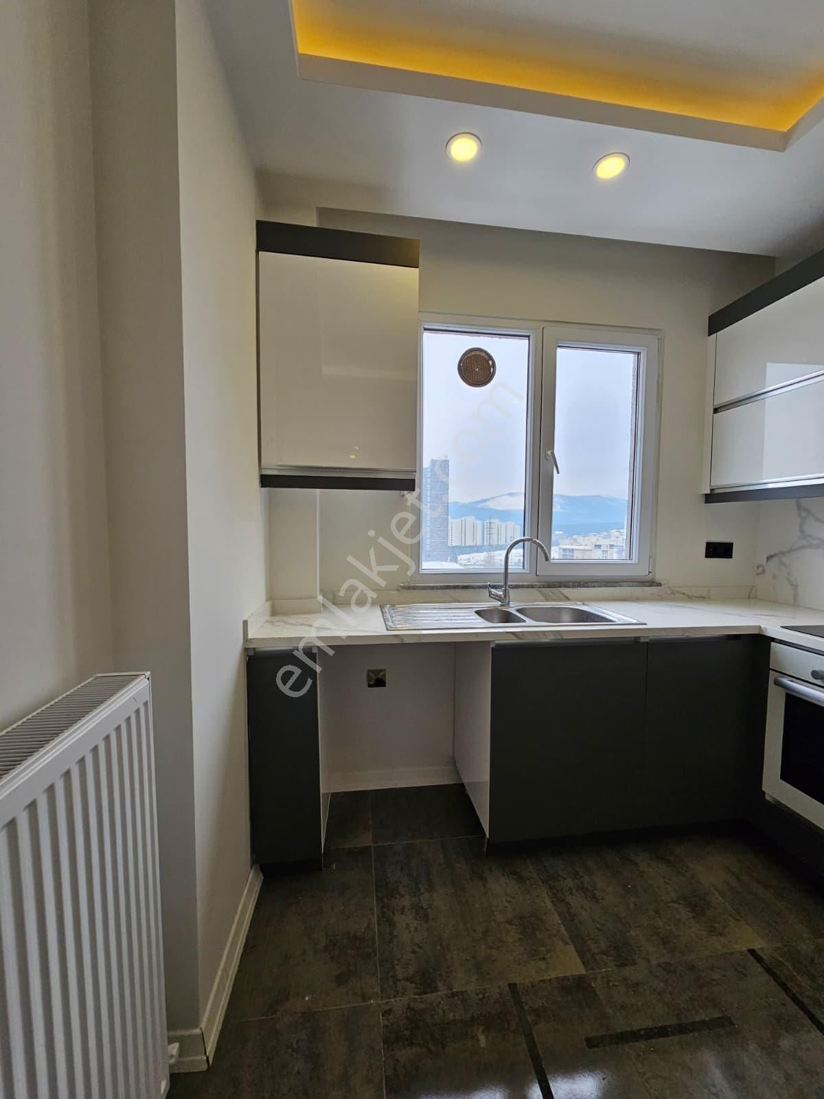 Blue Garden Samandıra Sitesinde Kapalı Otoparklı Ebv Banyolu 3+1 - Görsel 10