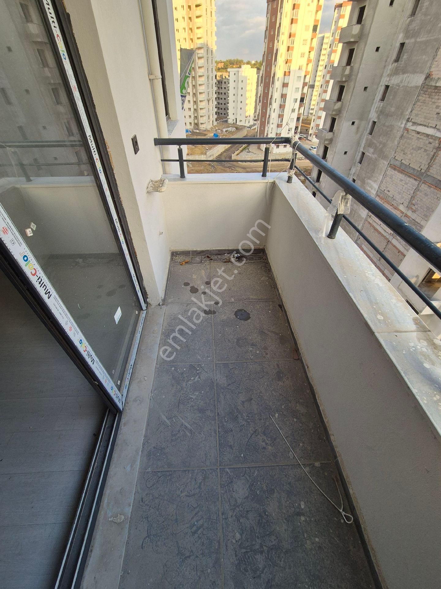 Gültepe'de 1+1 Full Ve Sıfır Eşyalı Az Katlı Balkonlu Kiralık Daire - Görsel 16