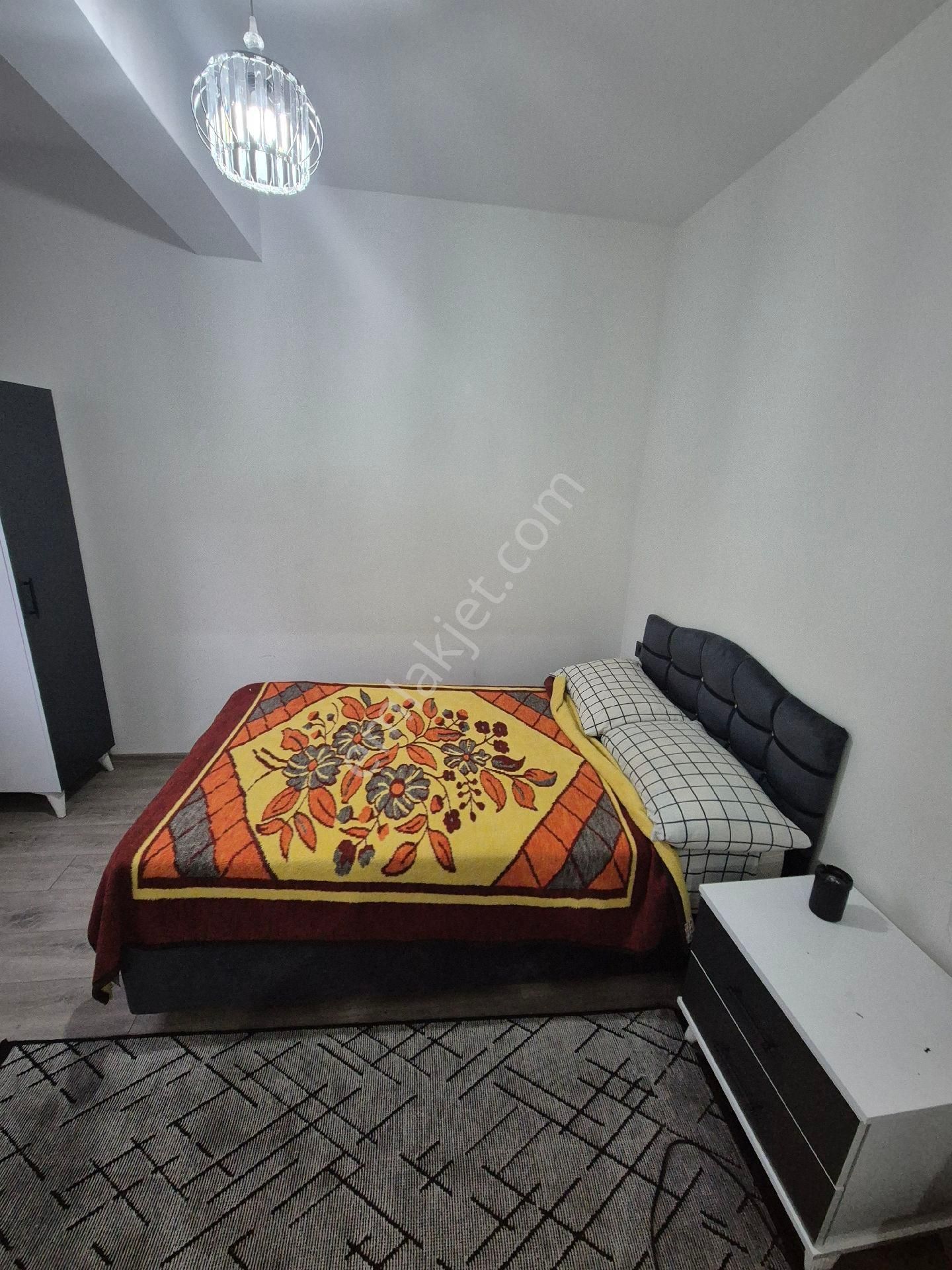 Gültepe'de 1+1 Full Ve Sıfır Eşyalı Az Katlı Balkonlu Kiralık Daire - Görsel 9