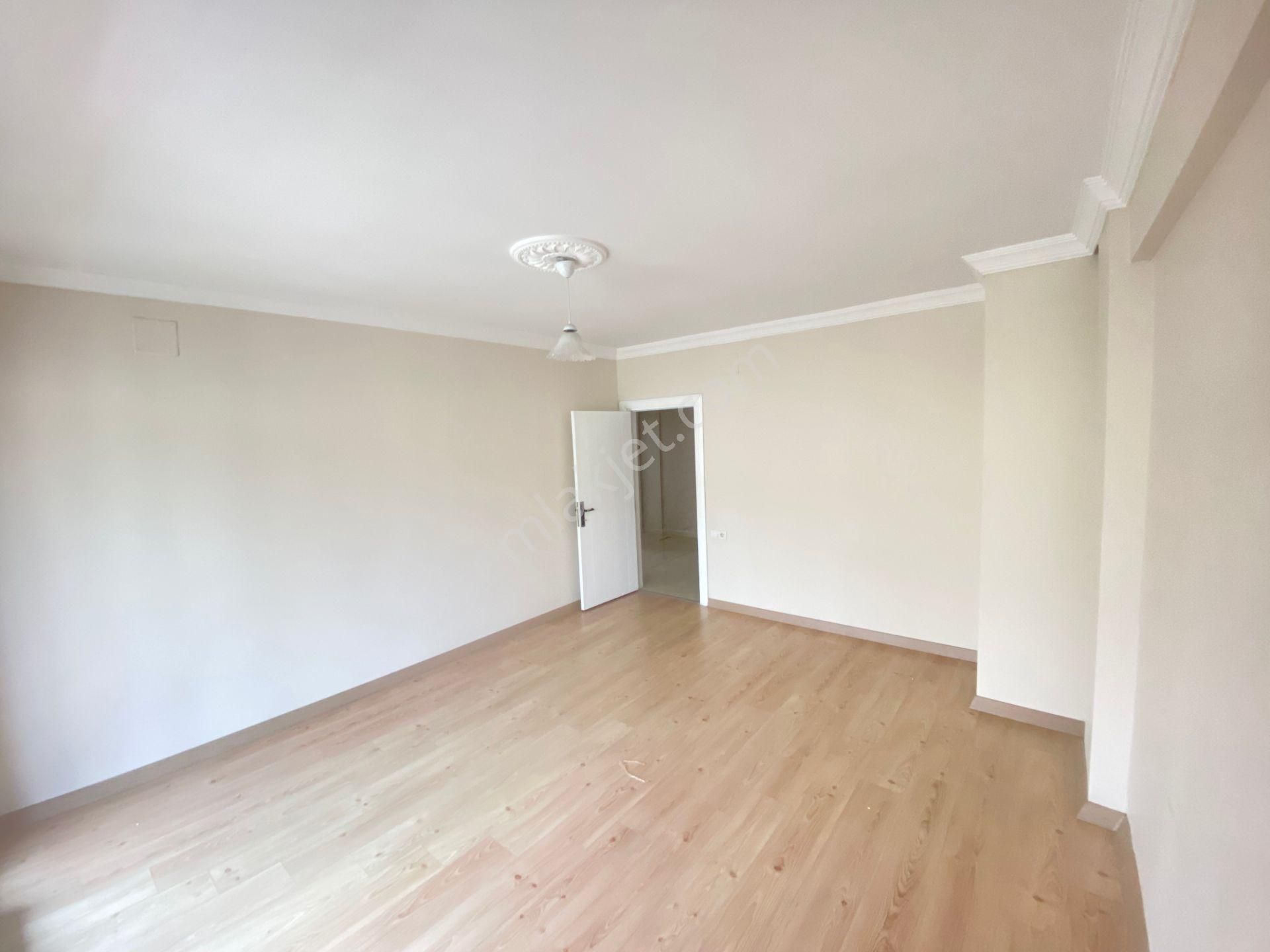 Prestij'den Dumlupınar'da Deniz Manzaralı Geniş Oturumlu 3+1 - Görsel 10