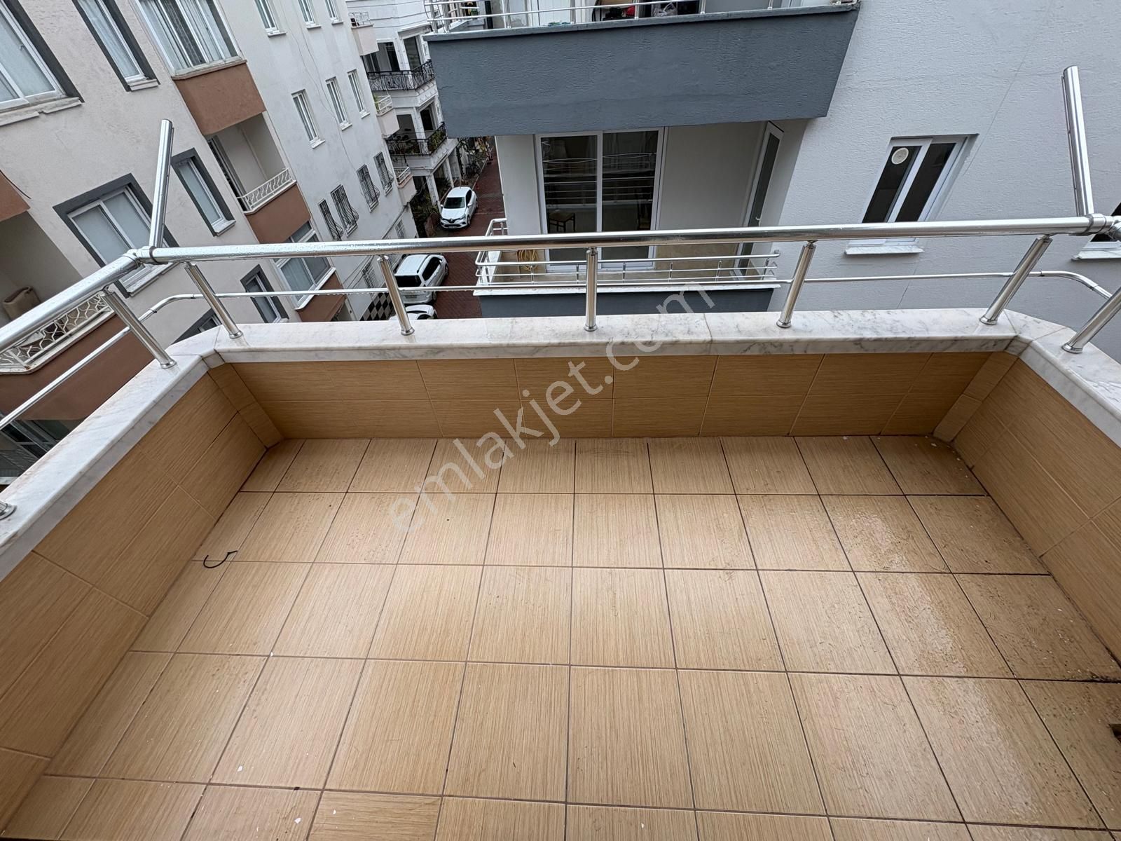 Prestij'den Dumlupınar'da Deniz Manzaralı Geniş Oturumlu 3+1 - Görsel 25