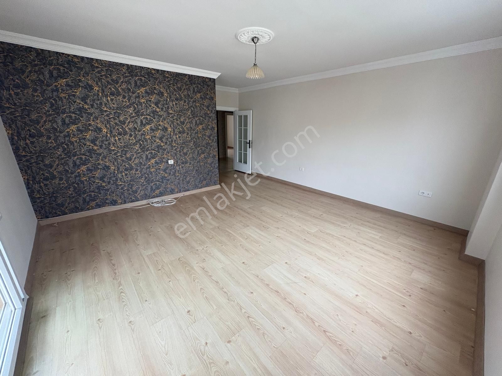 Prestij'den Dumlupınar'da Deniz Manzaralı Geniş Oturumlu 3+1 - Görsel 4