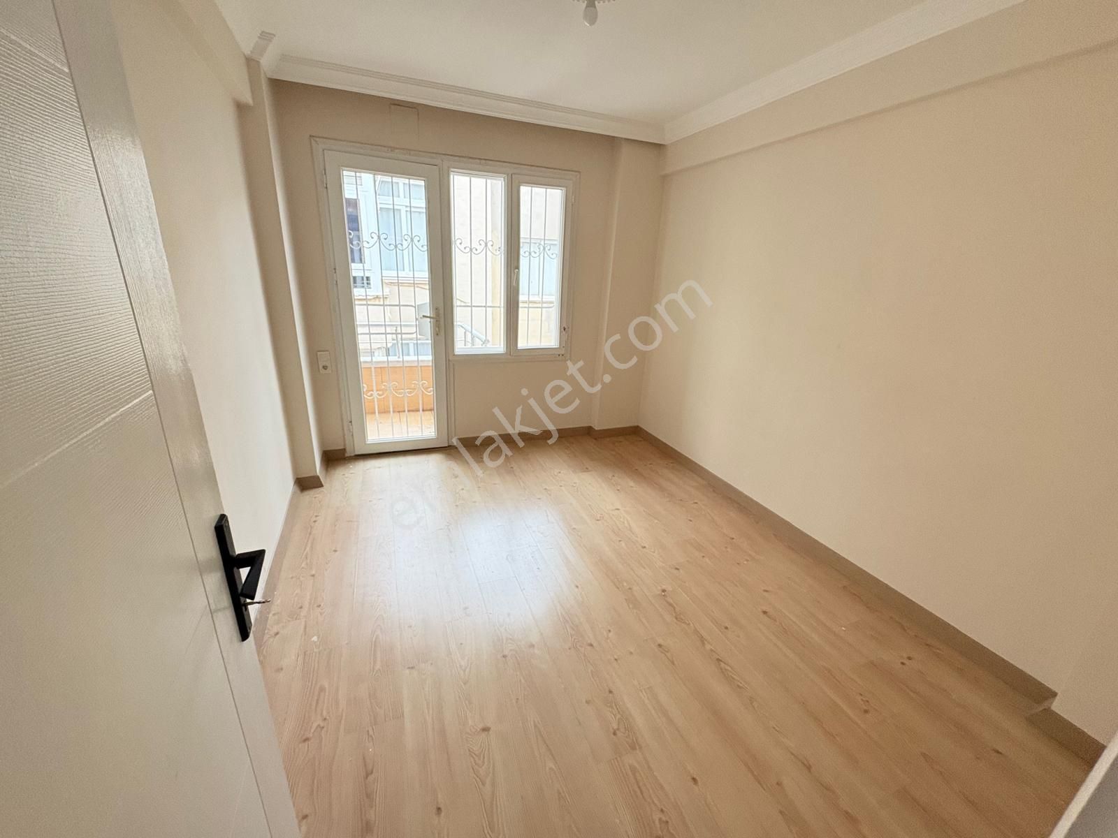 Prestij'den Dumlupınar'da Deniz Manzaralı Geniş Oturumlu 3+1 - Görsel 17