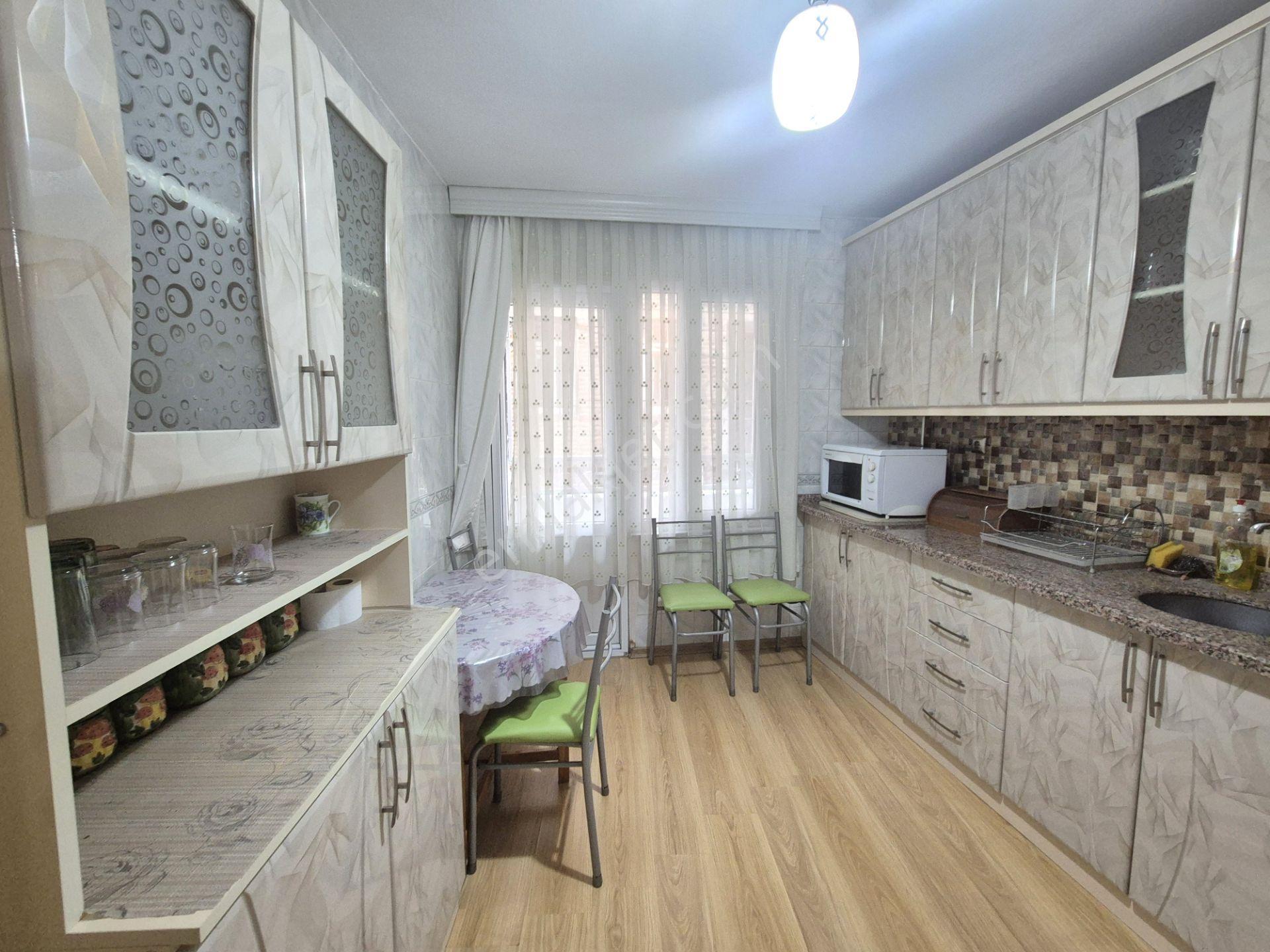 Tek Yetkili Artı Emlak'tan 2+1 Yatırımlık Giriş Kat Daire