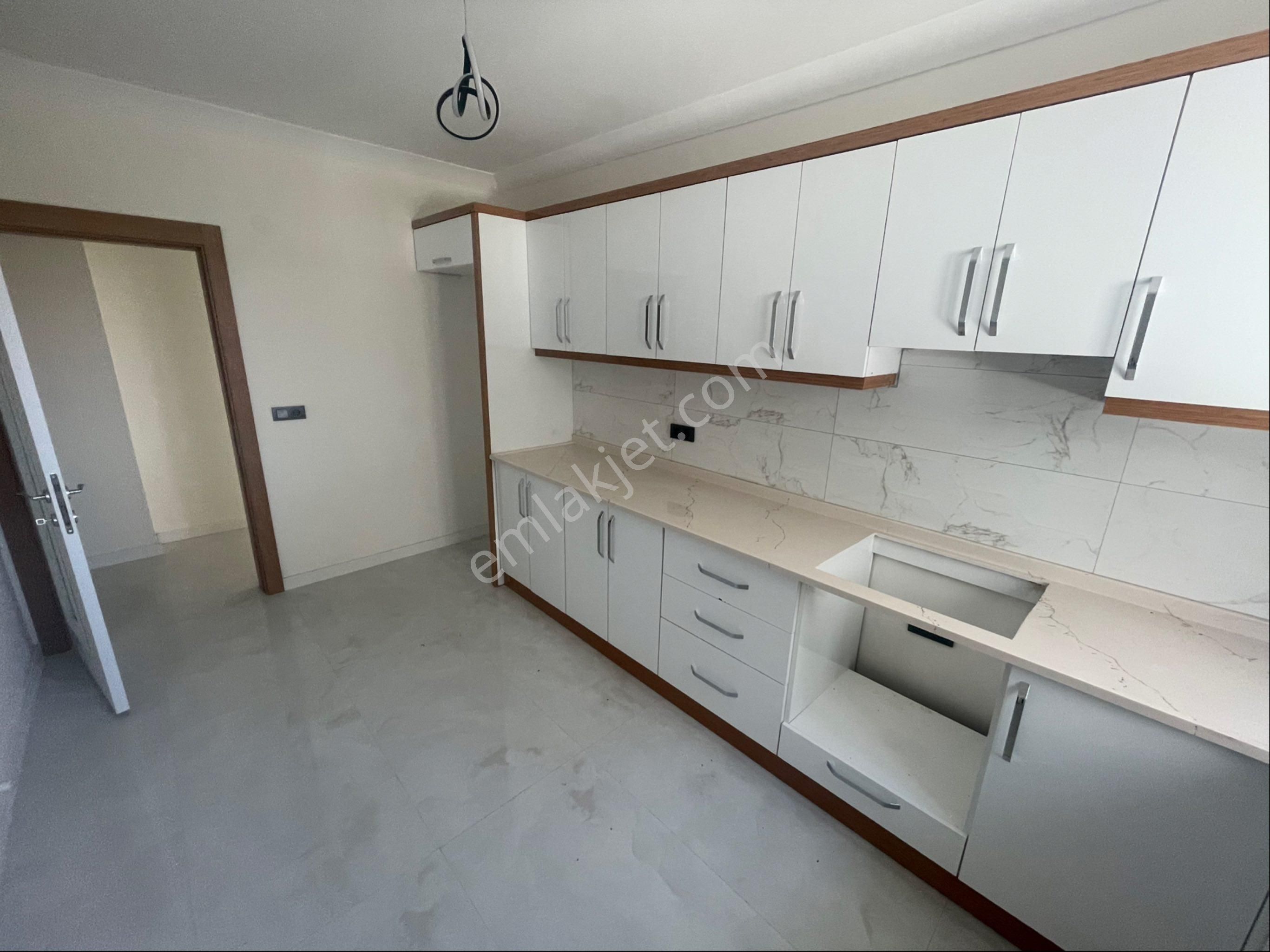 Acil Satılık Havuzlu Bahçeli Ayrı Mutfak Dubleks Daire - Görsel 12