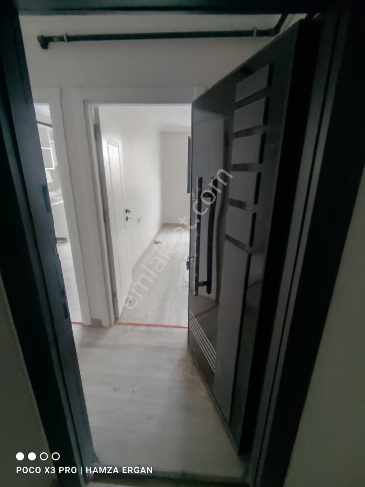 1.79 Krediyle Arnavutköy Mustafakemalpaşada Satılık 2+1 Ara Kat Daire