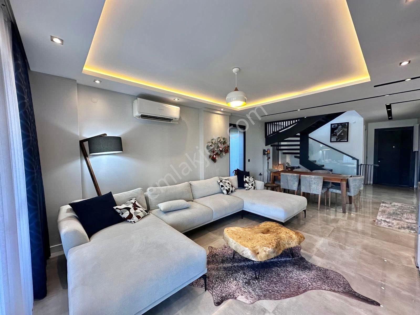 Soğucak Köşe Konum Full Eşyalı 4+1 Villa - Görsel 18