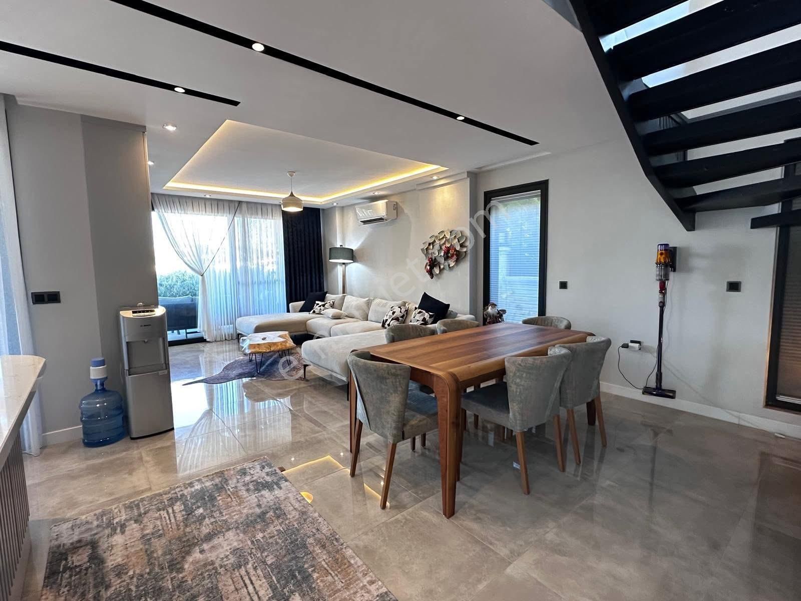 Soğucak Köşe Konum Full Eşyalı 4+1 Villa - Görsel 10