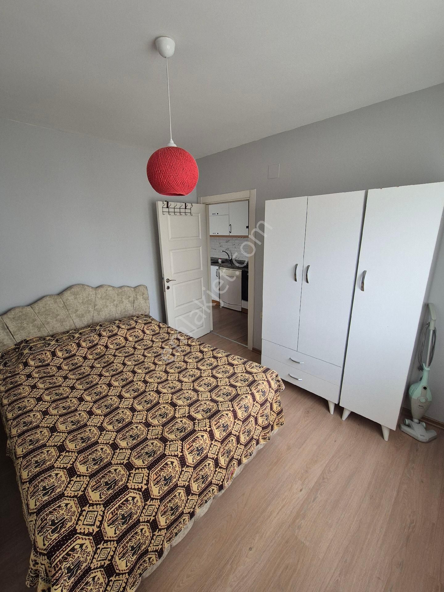 Gültepe'de 1+1 Cadde Üzeri Btü Atü Karşısı Balkonlu Kiralık Daire - Görsel 10