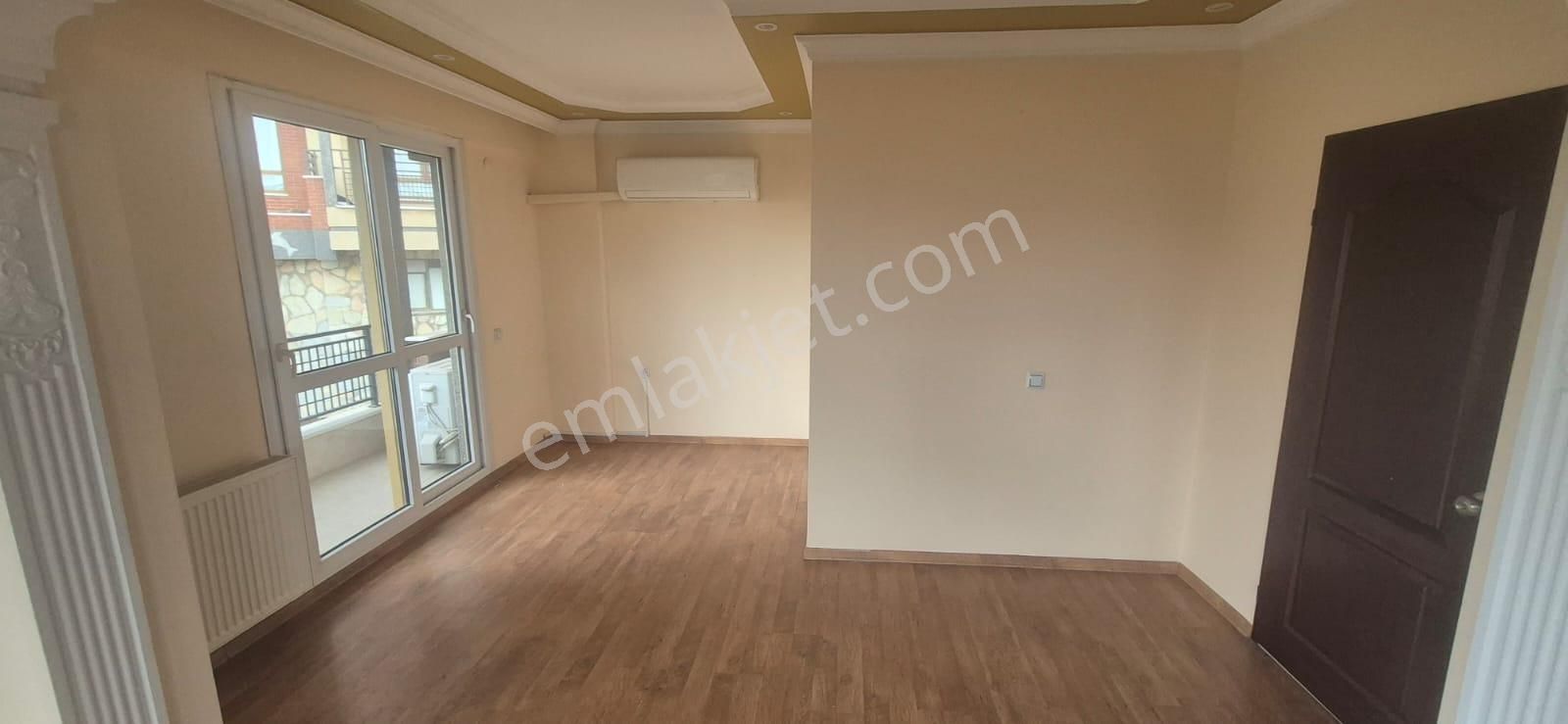 Kuşadası Merkezınde Denız Manzaralı Büyük Çatı Dubleksı - Görsel 7