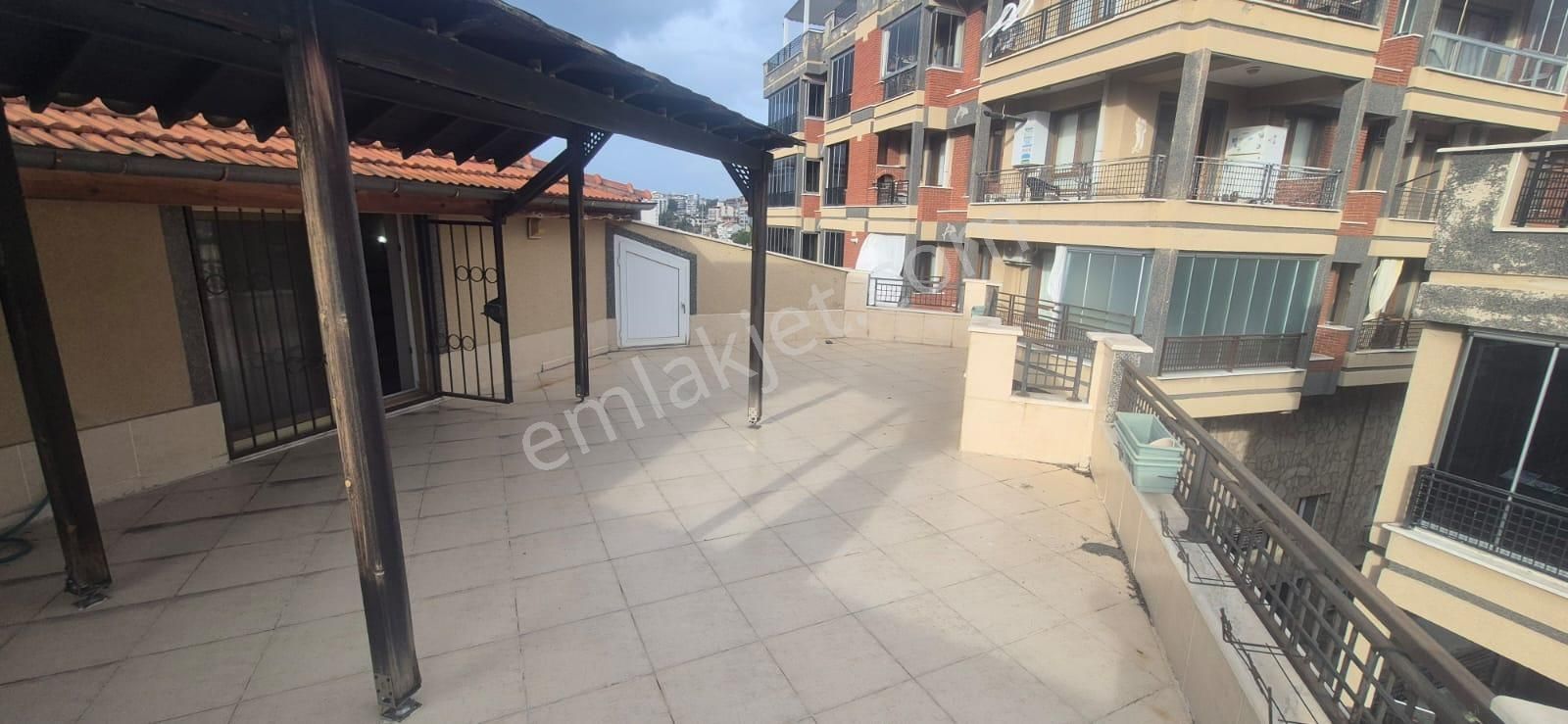 Kuşadası Merkezınde Denız Manzaralı Büyük Çatı Dubleksı - Görsel 34