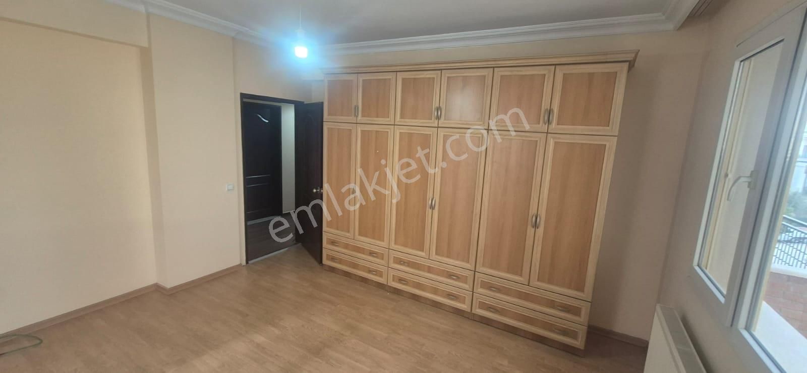 Kuşadası Merkezınde Denız Manzaralı Büyük Çatı Dubleksı - Görsel 20