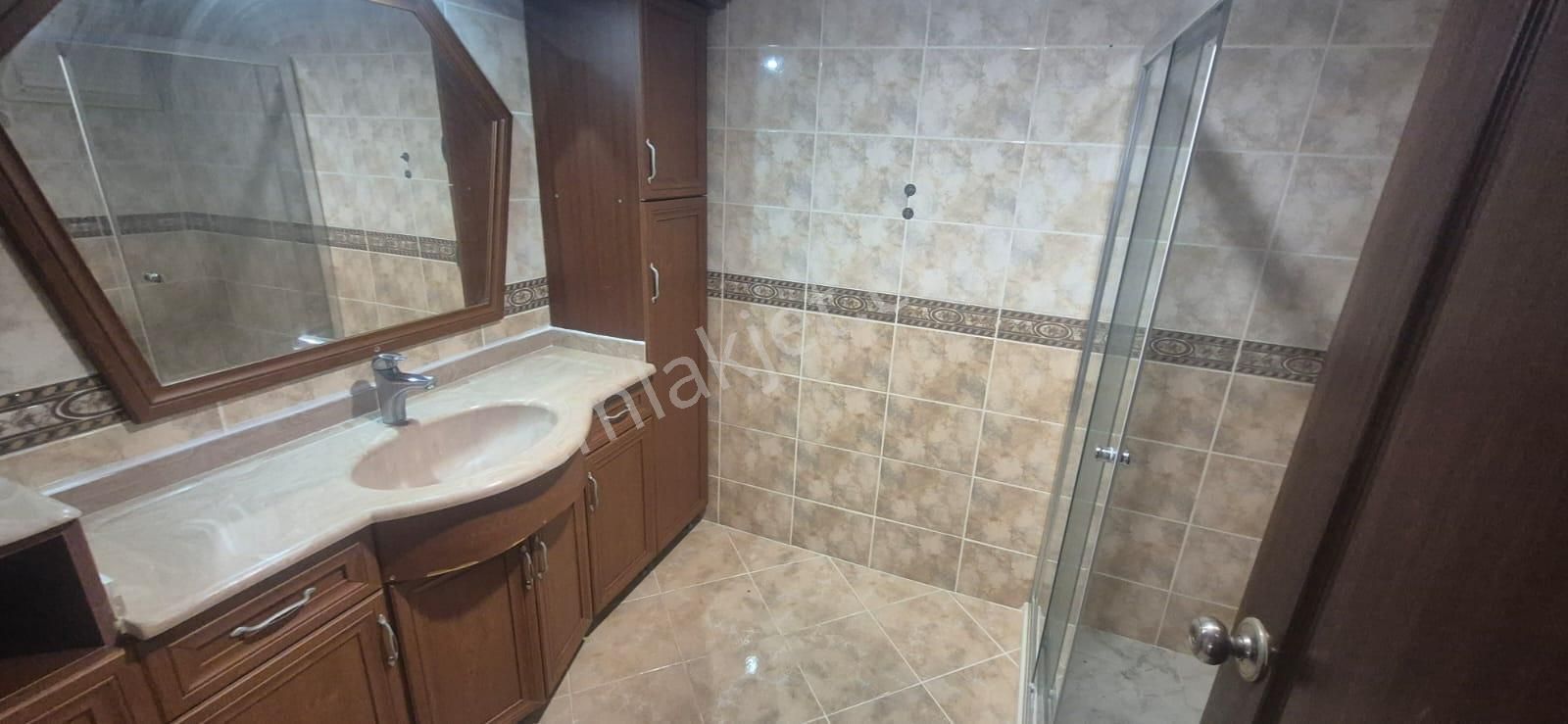 Kuşadası Merkezınde Denız Manzaralı Büyük Çatı Dubleksı - Görsel 21