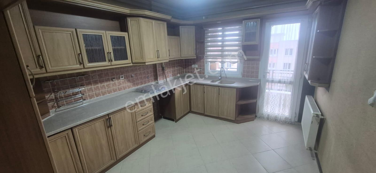 Kuşadası Merkezınde Denız Manzaralı Büyük Çatı Dubleksı - Görsel 3