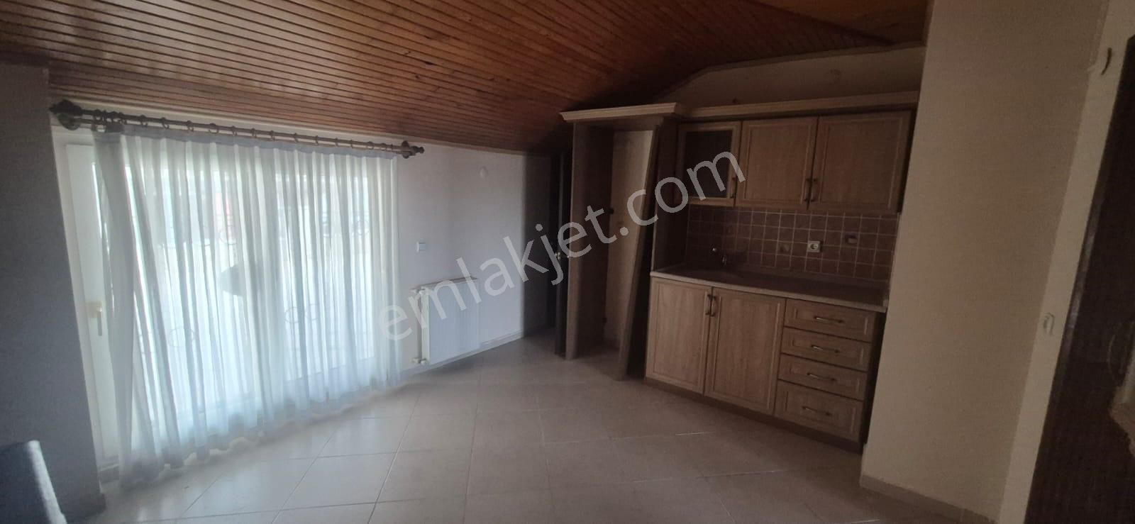 Kuşadası Merkezınde Denız Manzaralı Büyük Çatı Dubleksı - Görsel 29