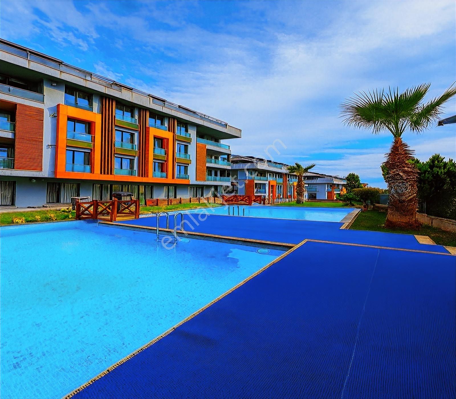 Lıve İnşaat'tan Beylikdüzü Marinaya Yakın Site İçinde Sıfır 3+1 - Görsel 23