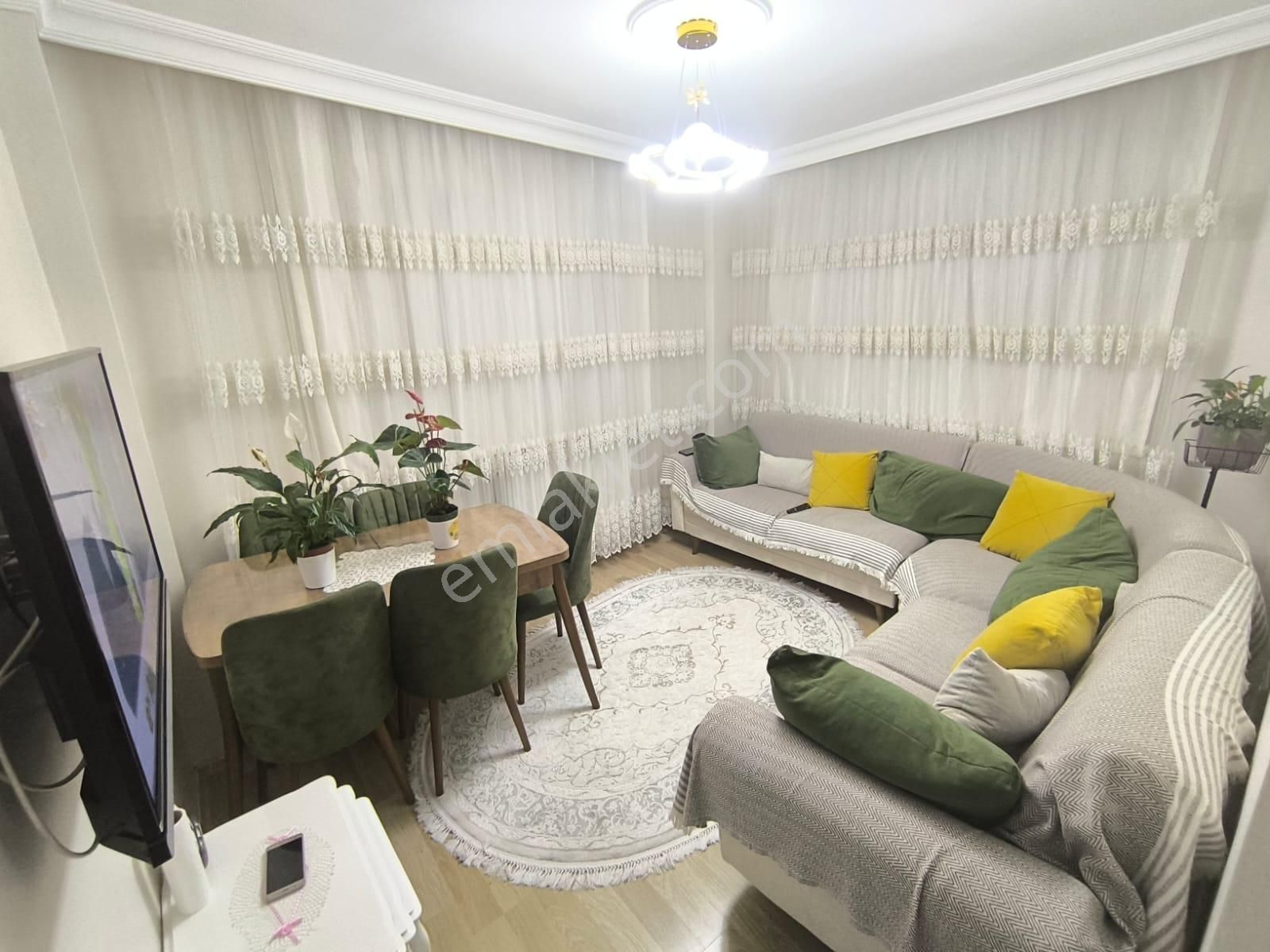 Molla Gürani Cami Yakını Satılık Kat Mülkiyetli 2+1 Bahçekatı