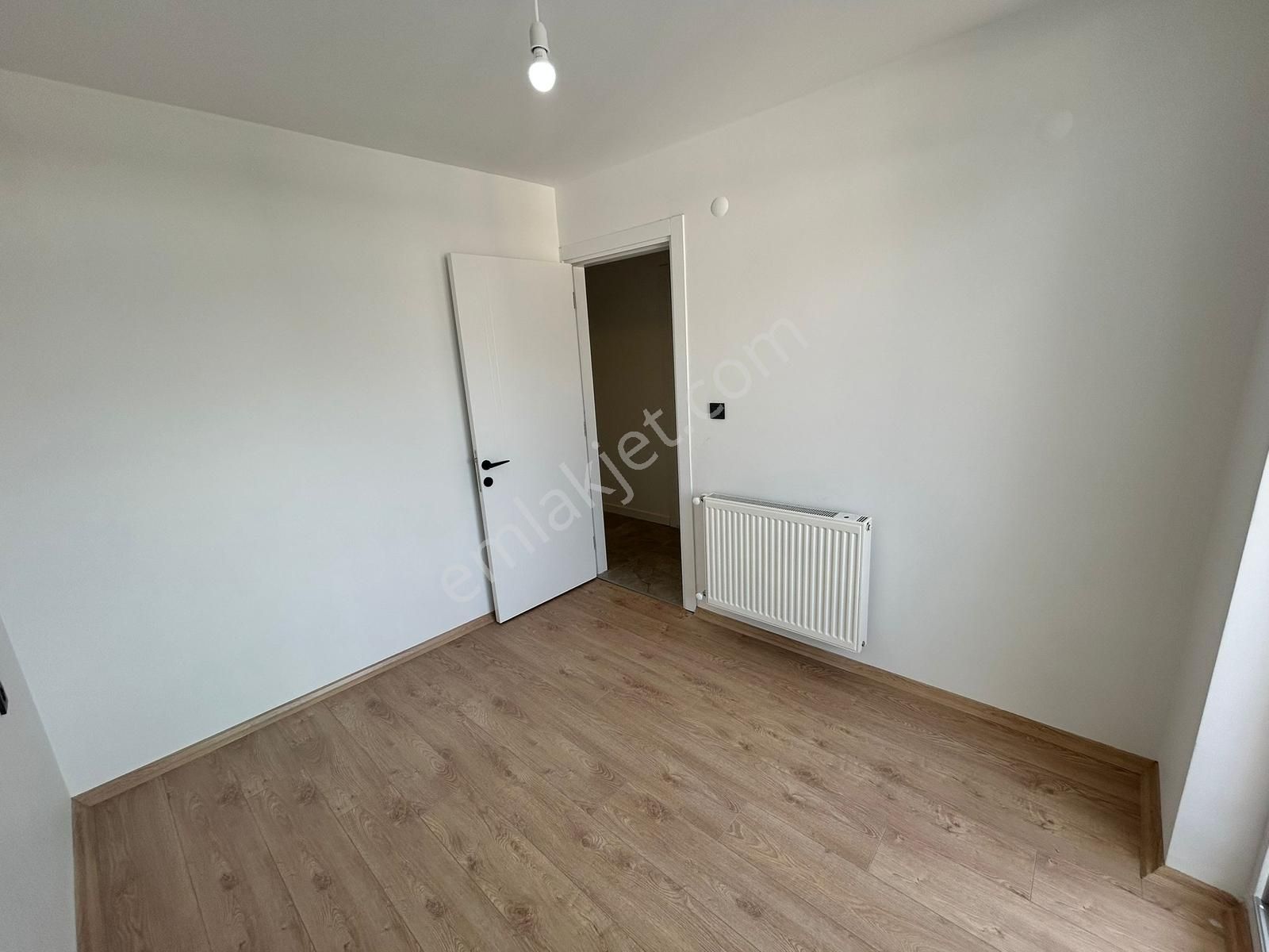 İzmirsporda Cadde Üzeri Asansörlü Full Tadilatlı 3+1 Arakat - Görsel 15