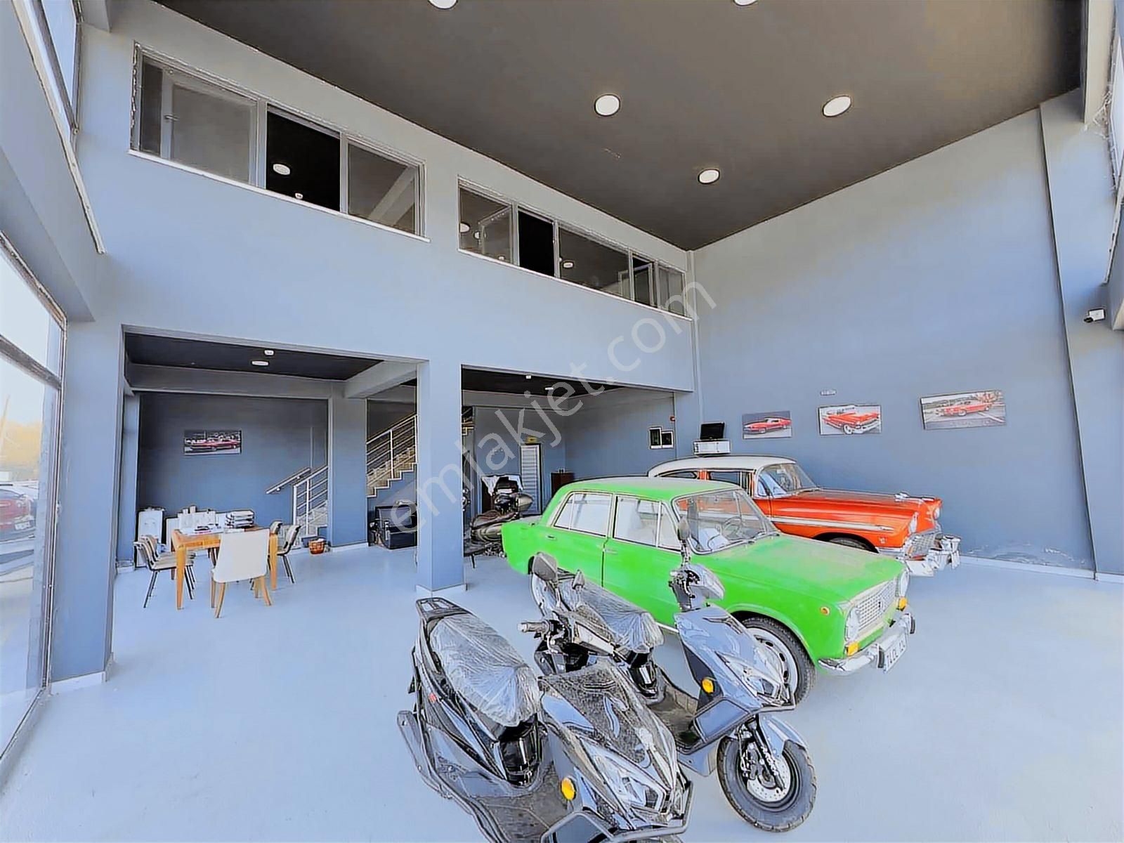 Merkez Galericiler Sitesi Giriş Köşe Ve 2 Cepheli Kiralık Dükkan - Görsel 9