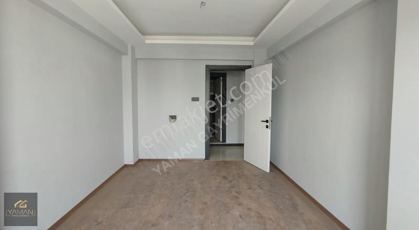 Akhisar Reşatbey Mahallesi'nde Satılık Arakat 3+1 Daire - Görsel 3