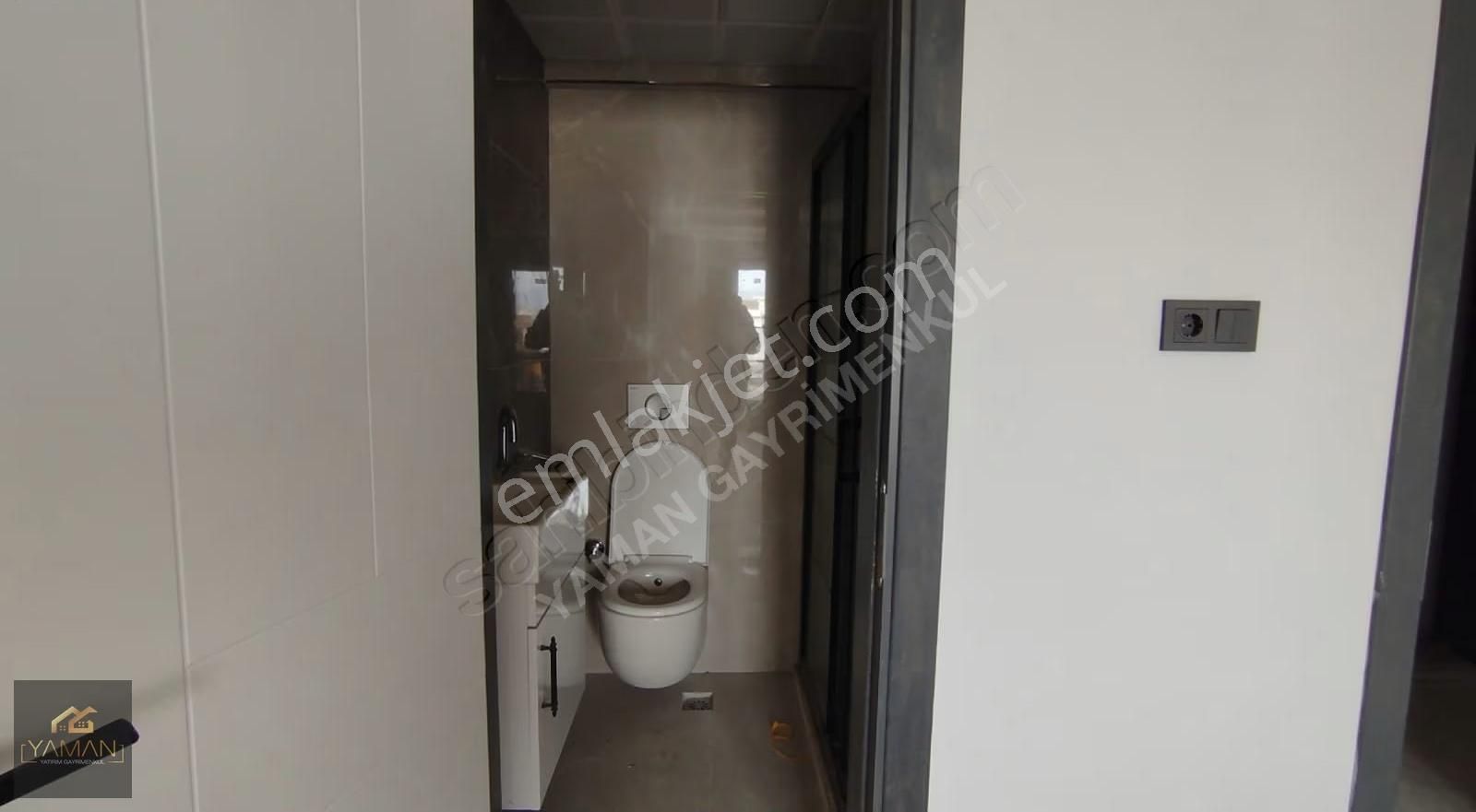 Akhisar Reşatbey Mahallesi'nde Satılık Arakat 3+1 Daire - Görsel 25