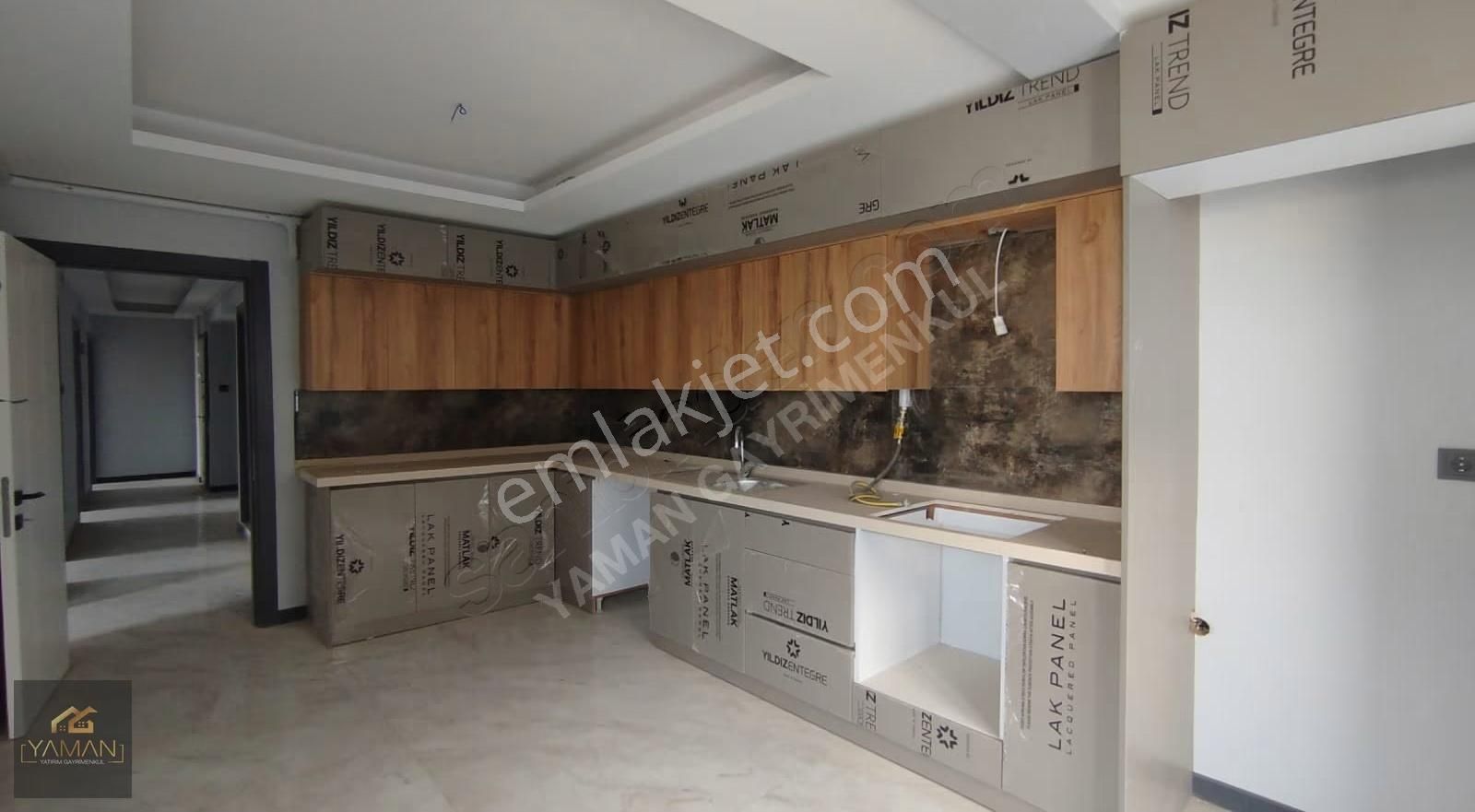 Akhisar Reşatbey Mahallesi'nde Satılık Arakat 3+1 Daire - Görsel 14