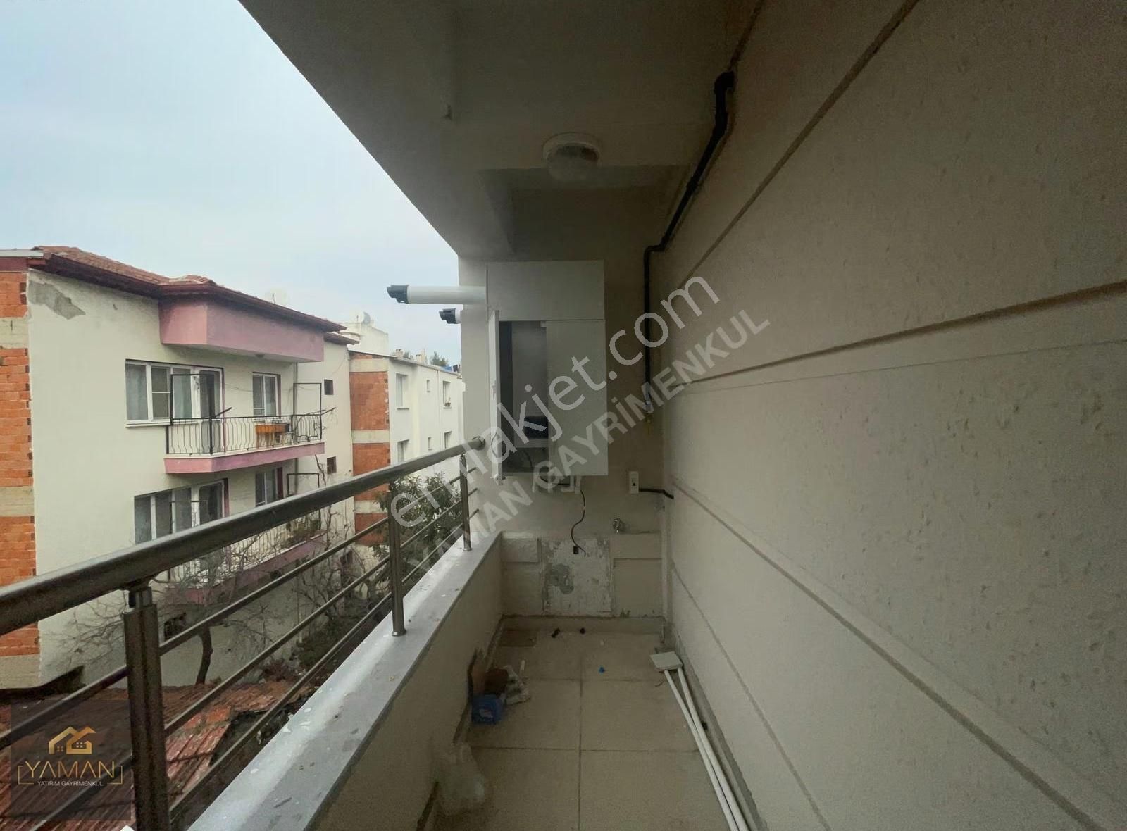 Akhisar İnönü Mahallesi'nde Satılık Arakat 1+0 Daire - Görsel 24