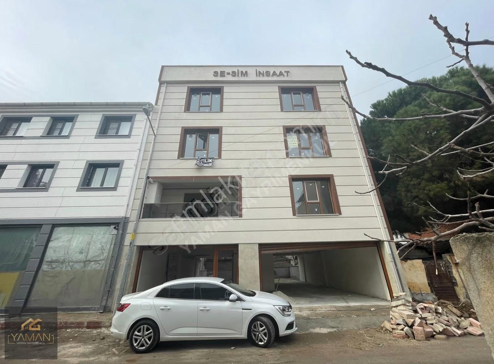 Akhisar İnönü Mahallesi'nde Satılık Arakat 1+0 Daire