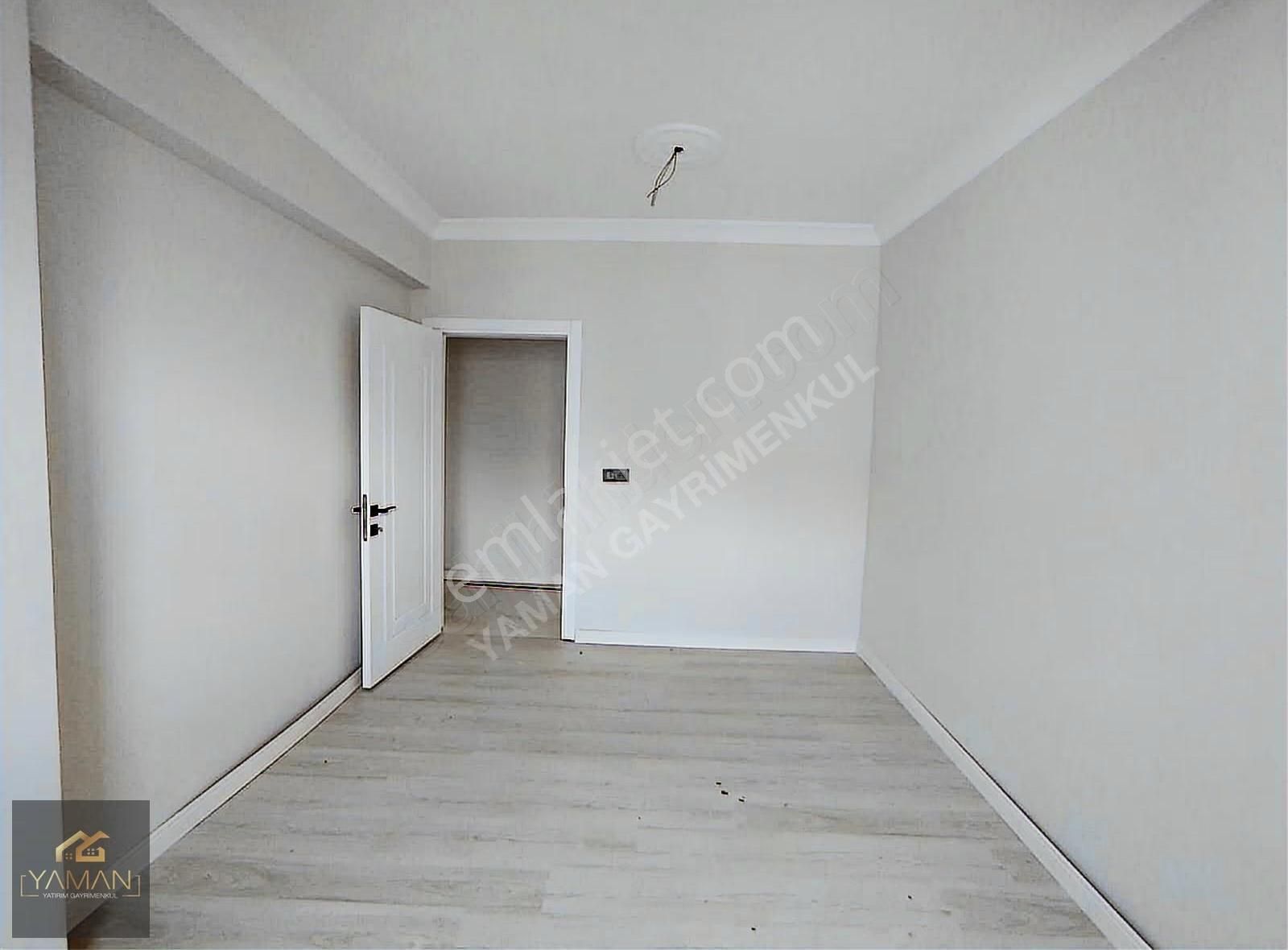 Akhisar Cumhuriyet Mahallesi'nde Satılık 2+1 Daire - Görsel 9