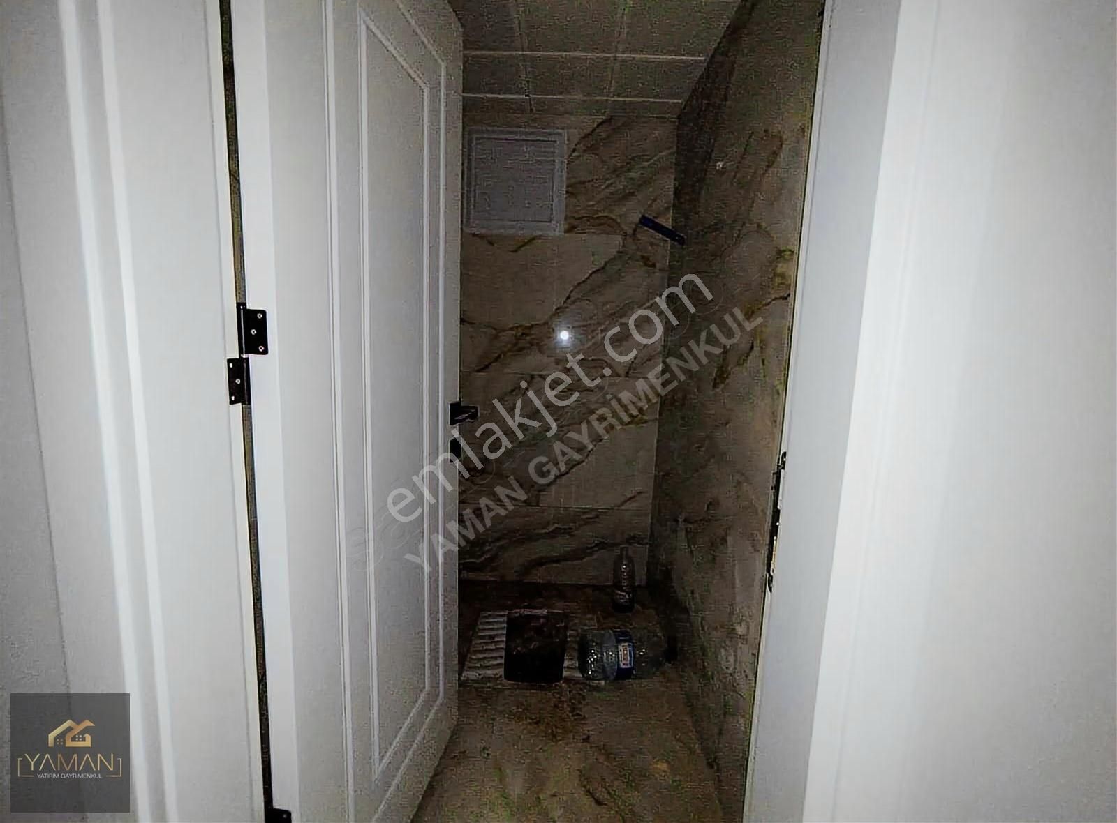 Akhisar Cumhuriyet Mahallesi'nde Satılık 2+1 Daire - Görsel 19