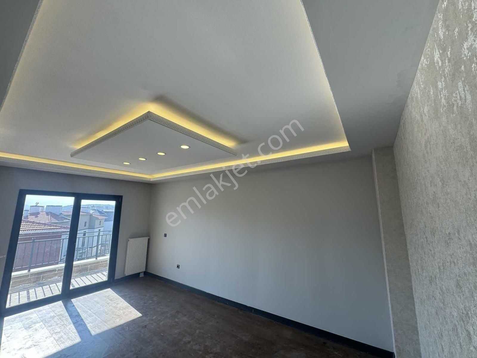 Ulucan'dan İnegöl Akhisar 3. Etap Tokilerde Satılık 3+1 Daire - Görsel 9