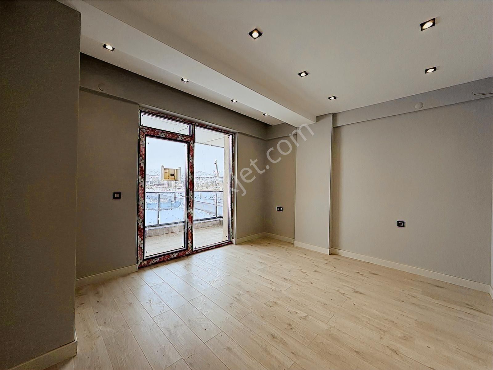 Hedef Emlaktan Karşıyakada Satılık Ultra Lüx 5+1 Villa - Görsel 11