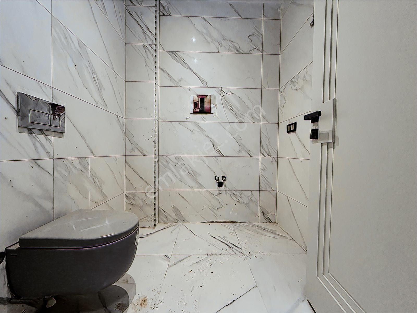 Hedef Emlaktan Karşıyakada Satılık Ultra Lüx 5+1 Villa - Görsel 9