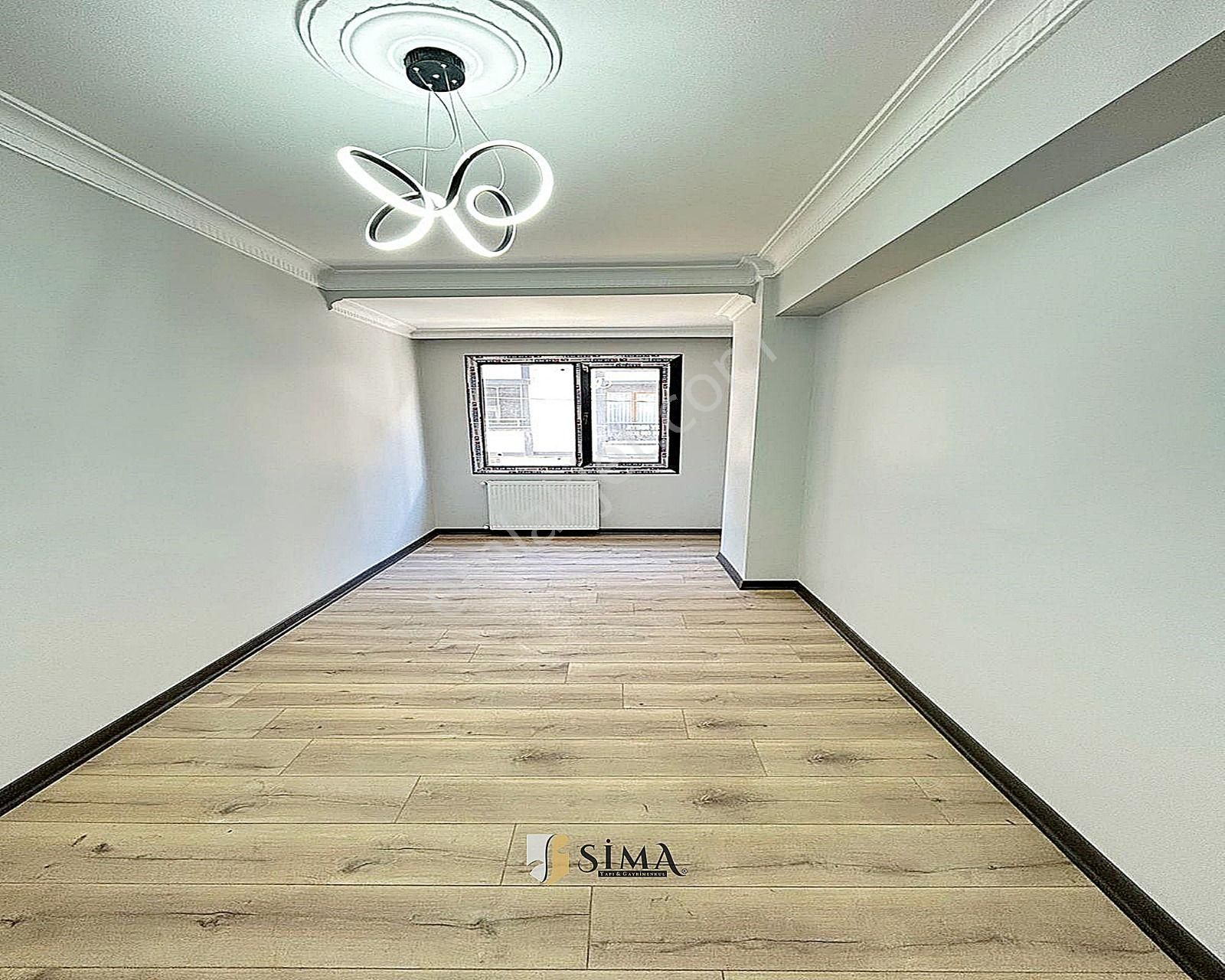 Meydana Yakın Geniş Ailelere Uygun 3+1 Çift Balkonlu Daire - Görsel 4